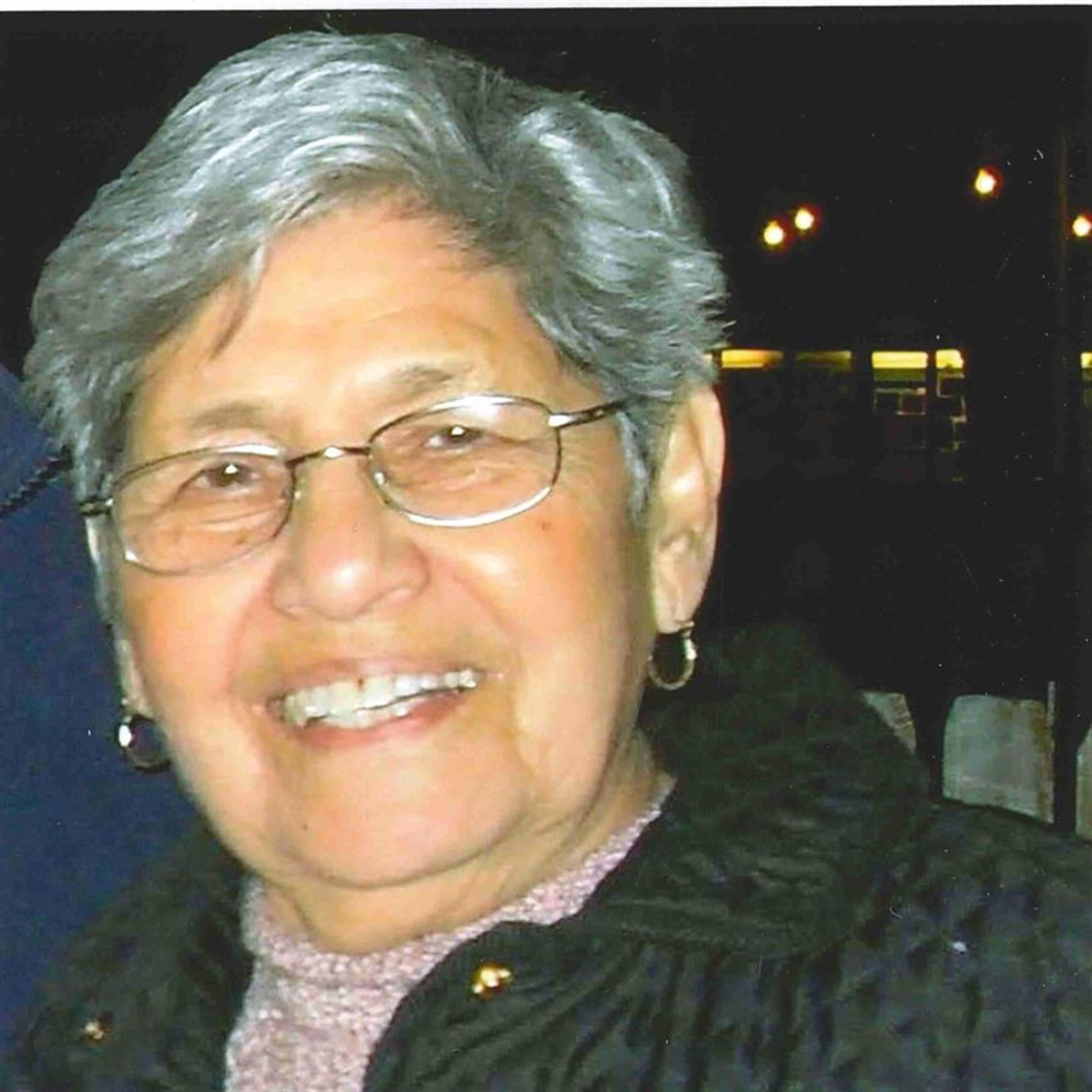 Rosa Loza's obituary picture
