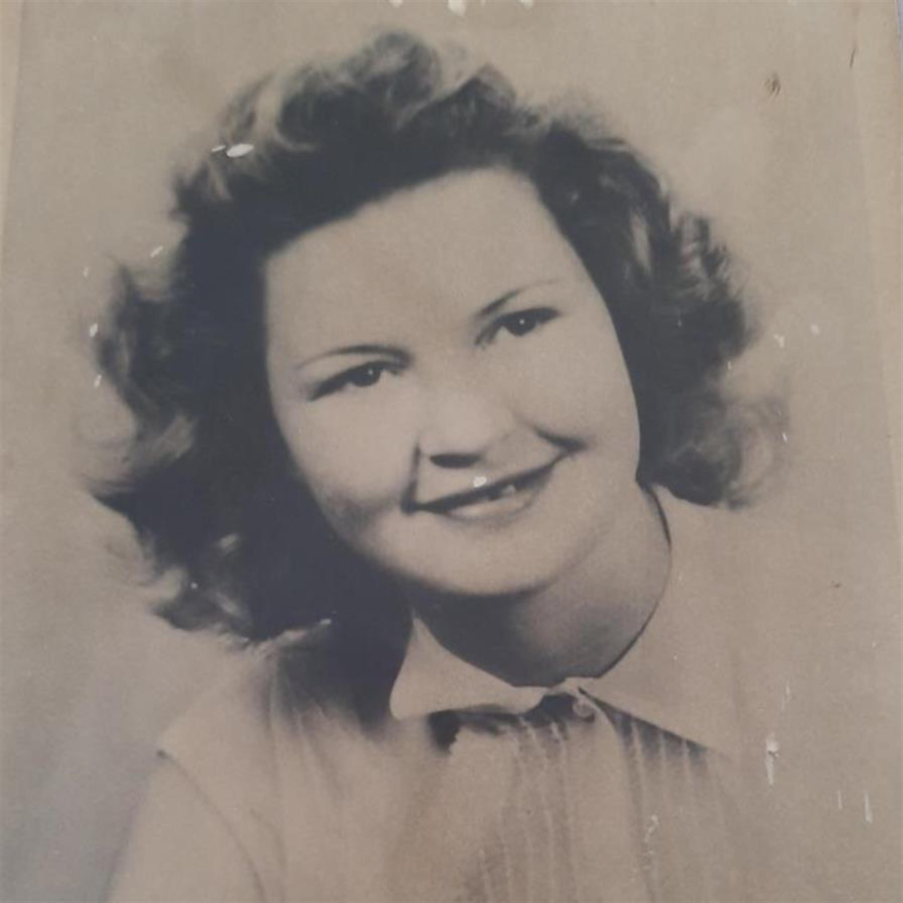 Evelyn Ruth Lance