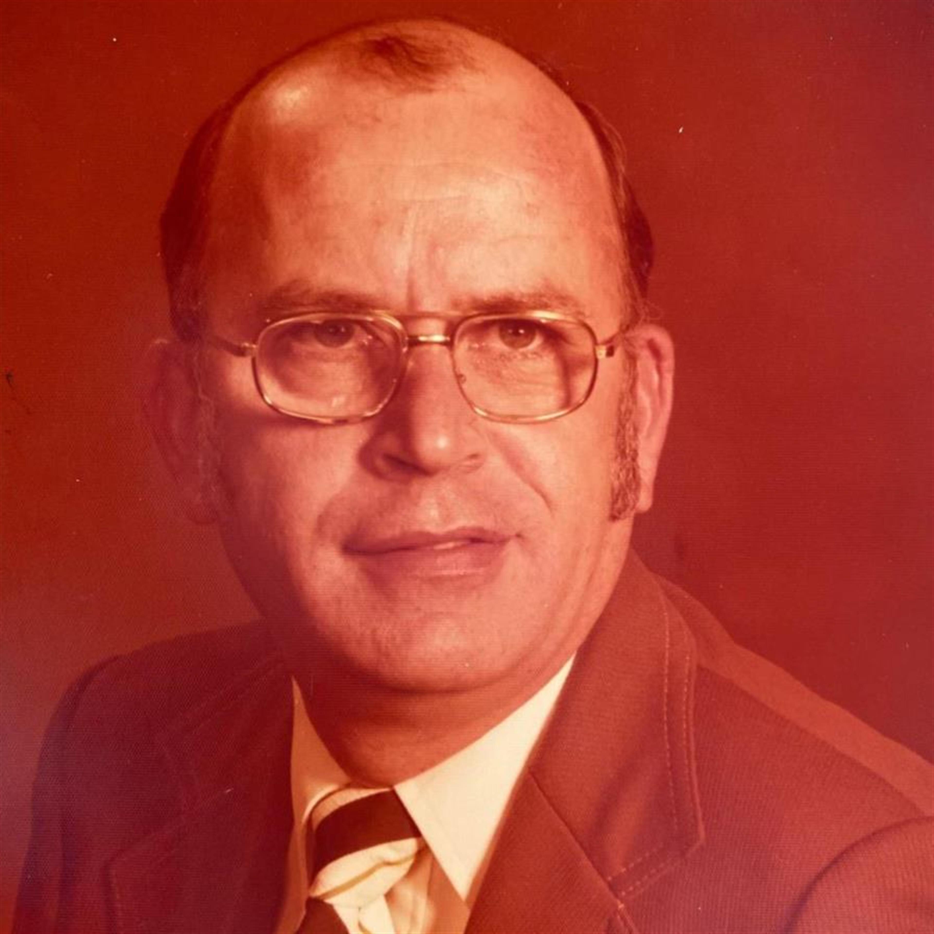 Robert L Durazo