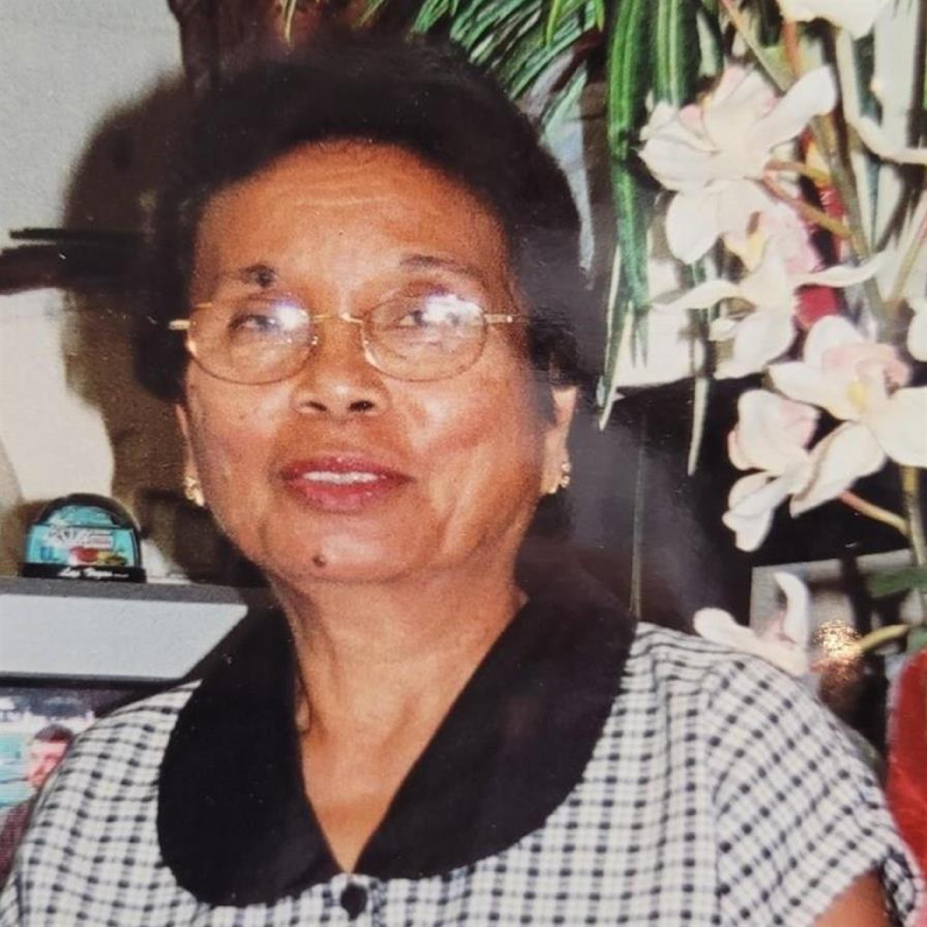 Elisa Dulay Aquino