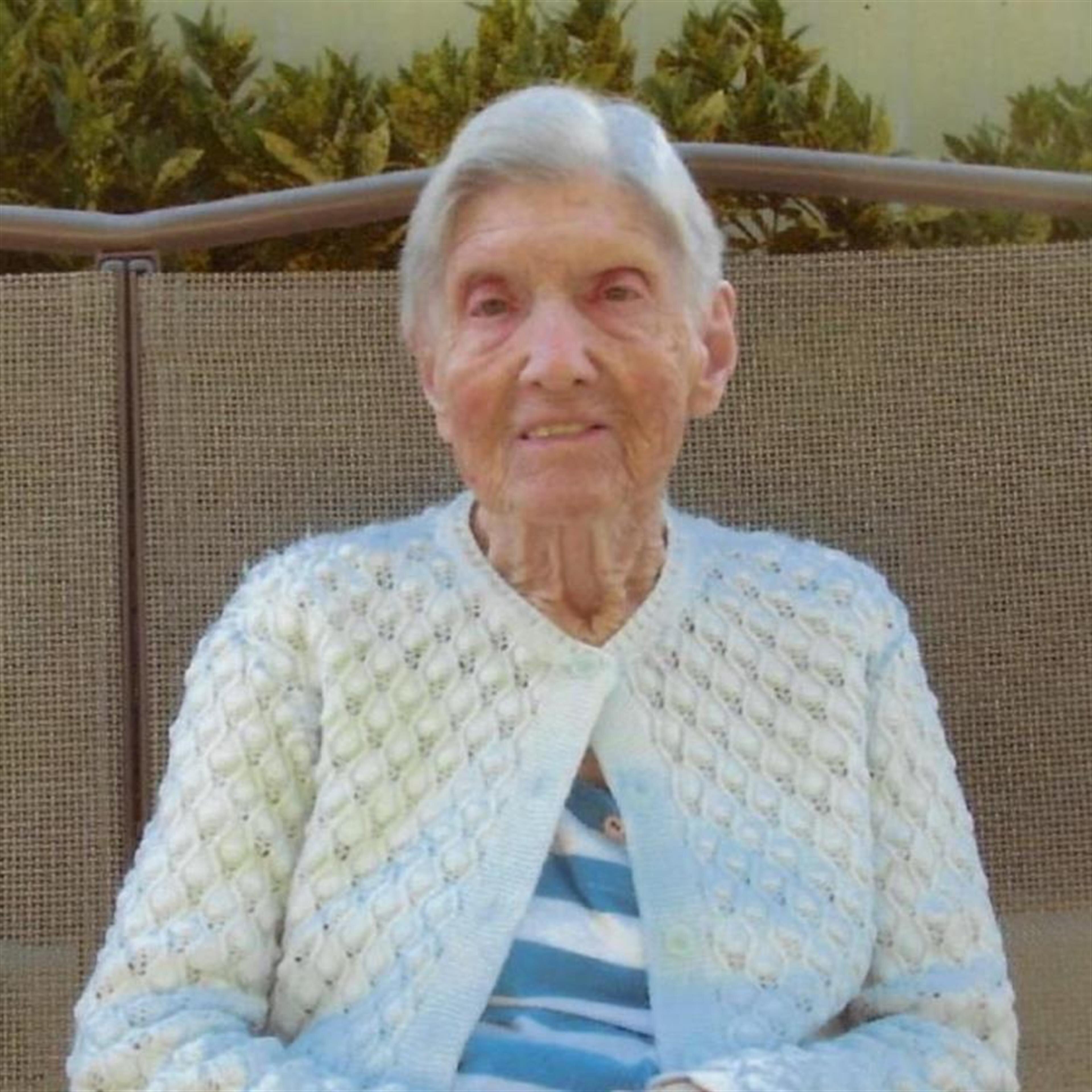 Ruth E Gilkey