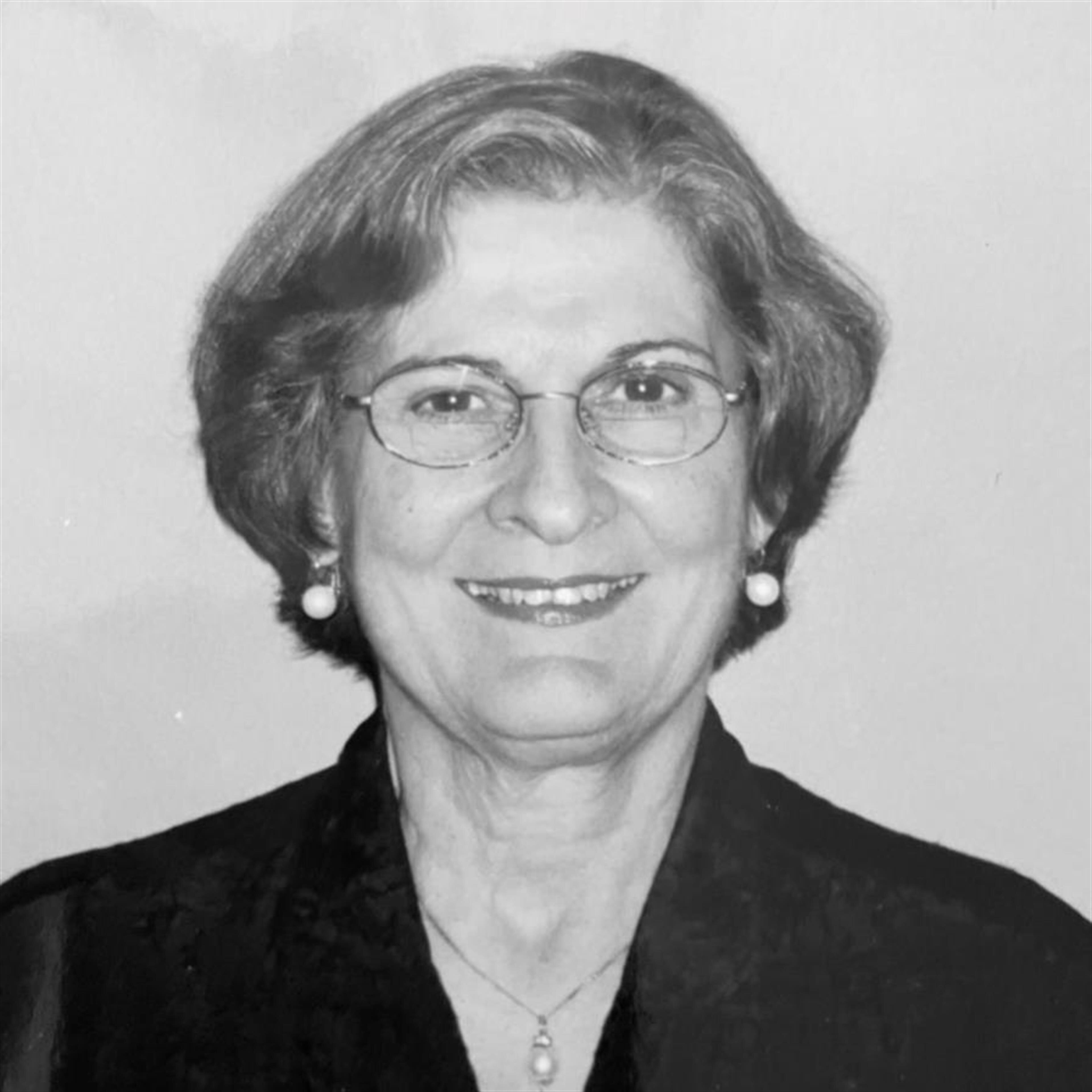 Miriam V Cabrera