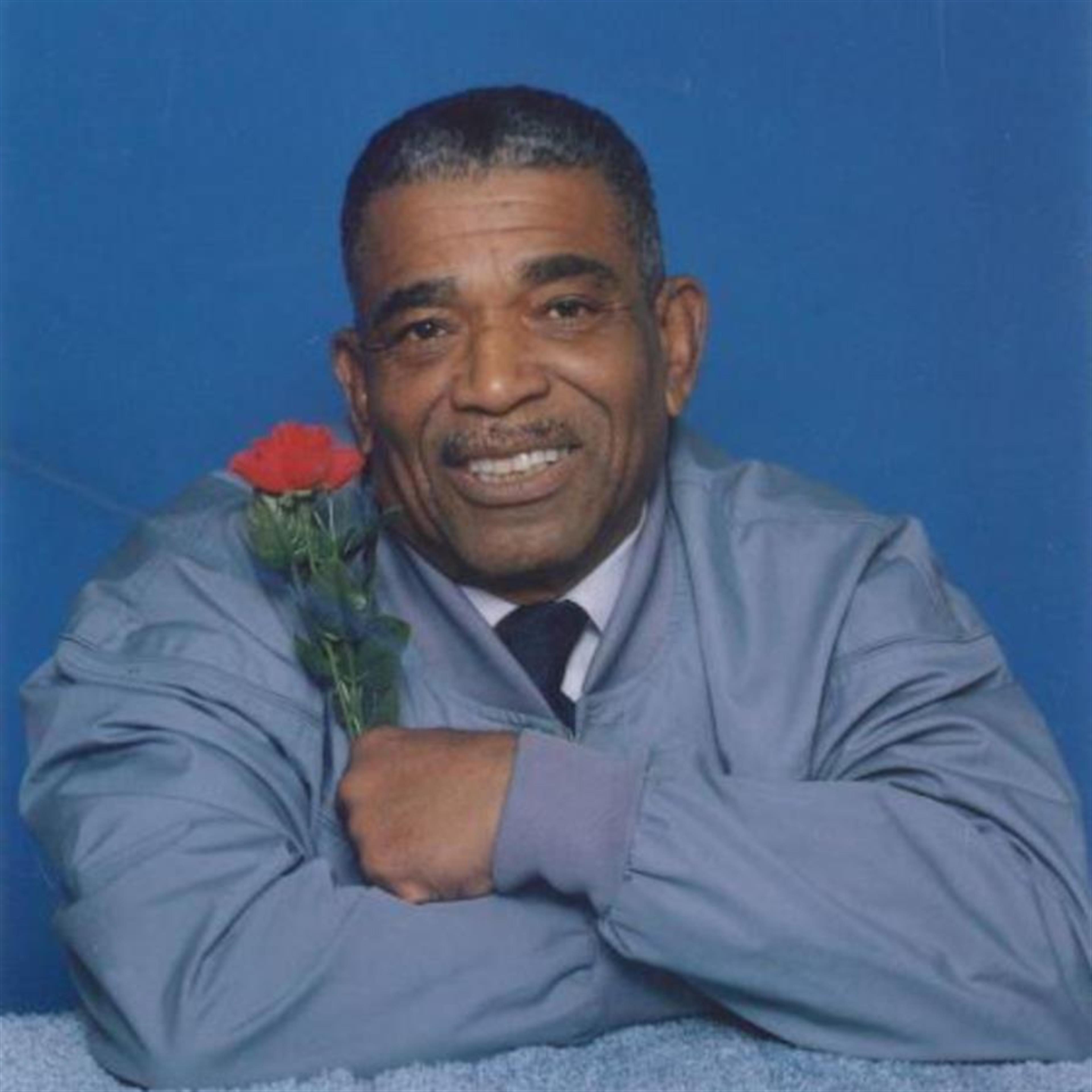 Franklin (Frank) Powell's obituary picture