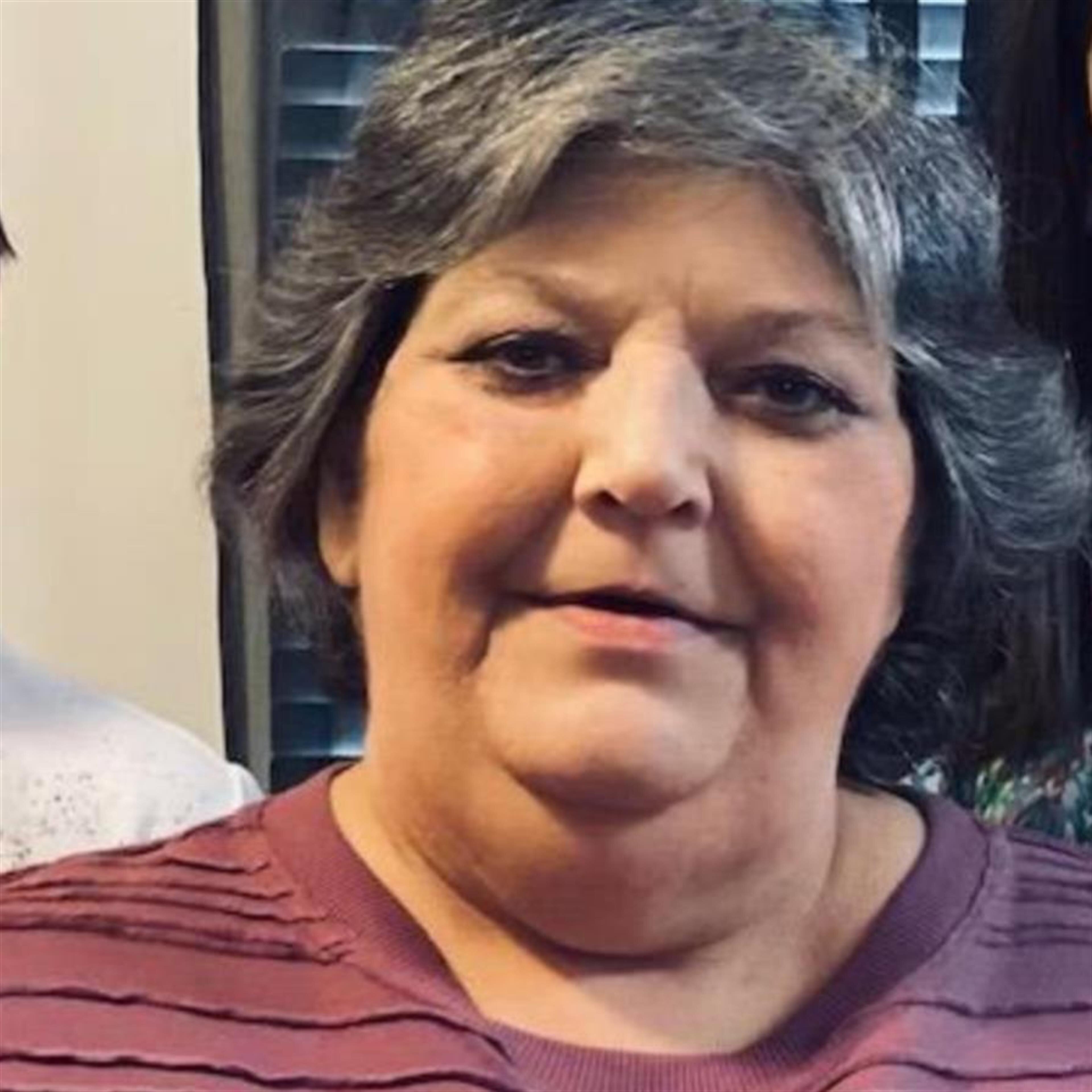 Lisa Bond (Lebanon)