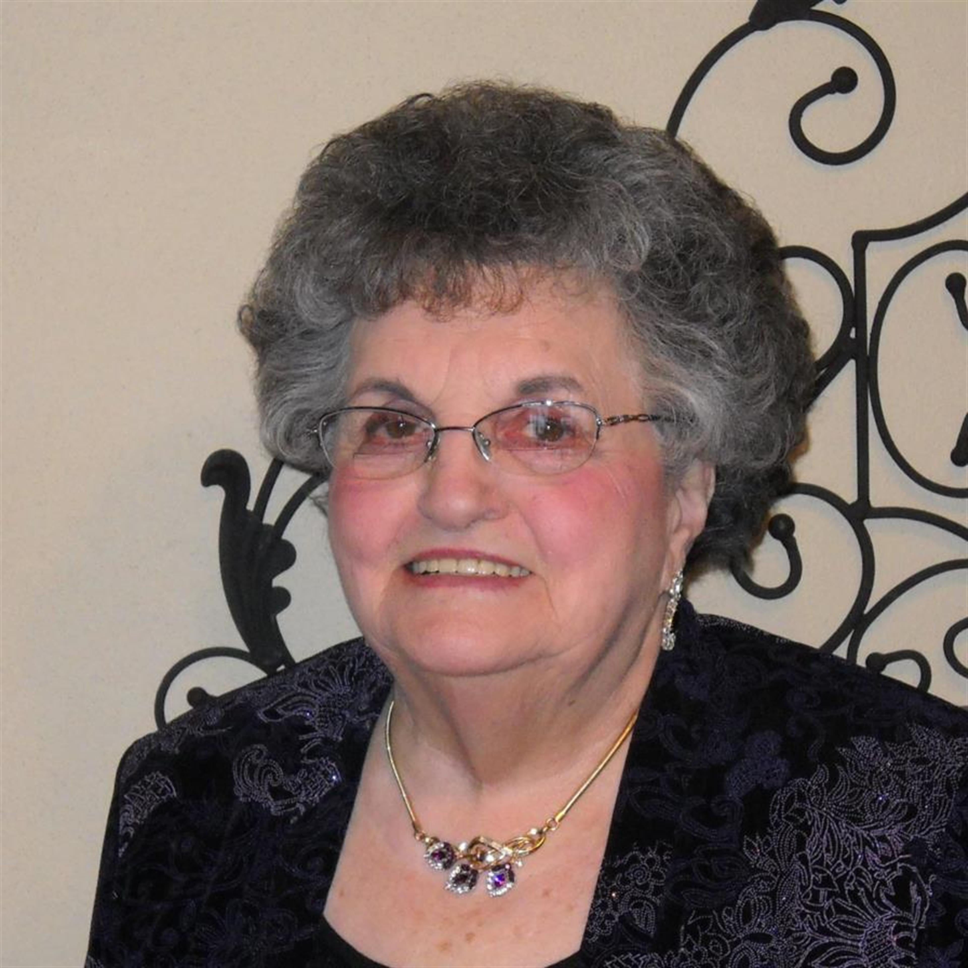 Arla Mae Damon's obituary picture