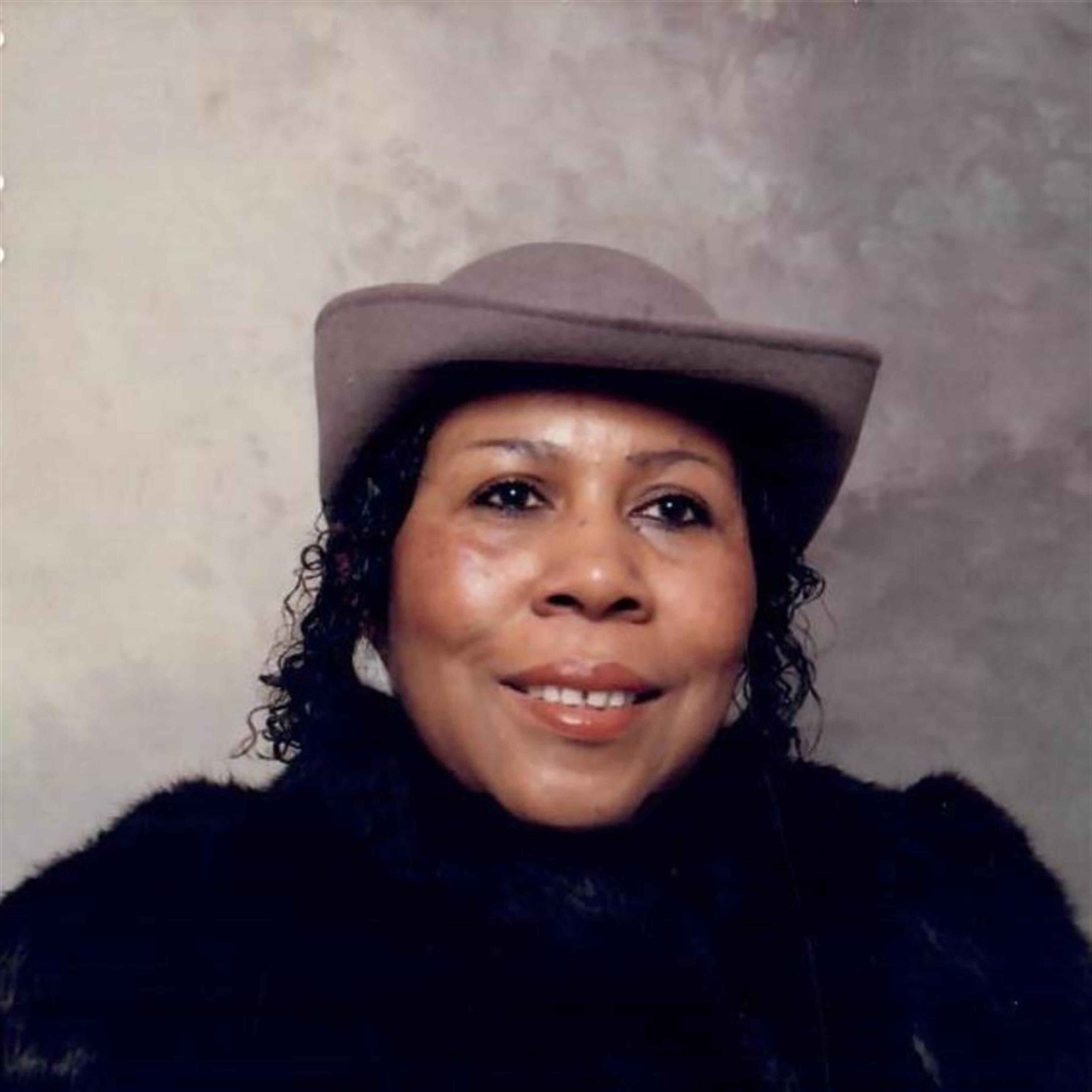 MRS. EVA LEE SEATON