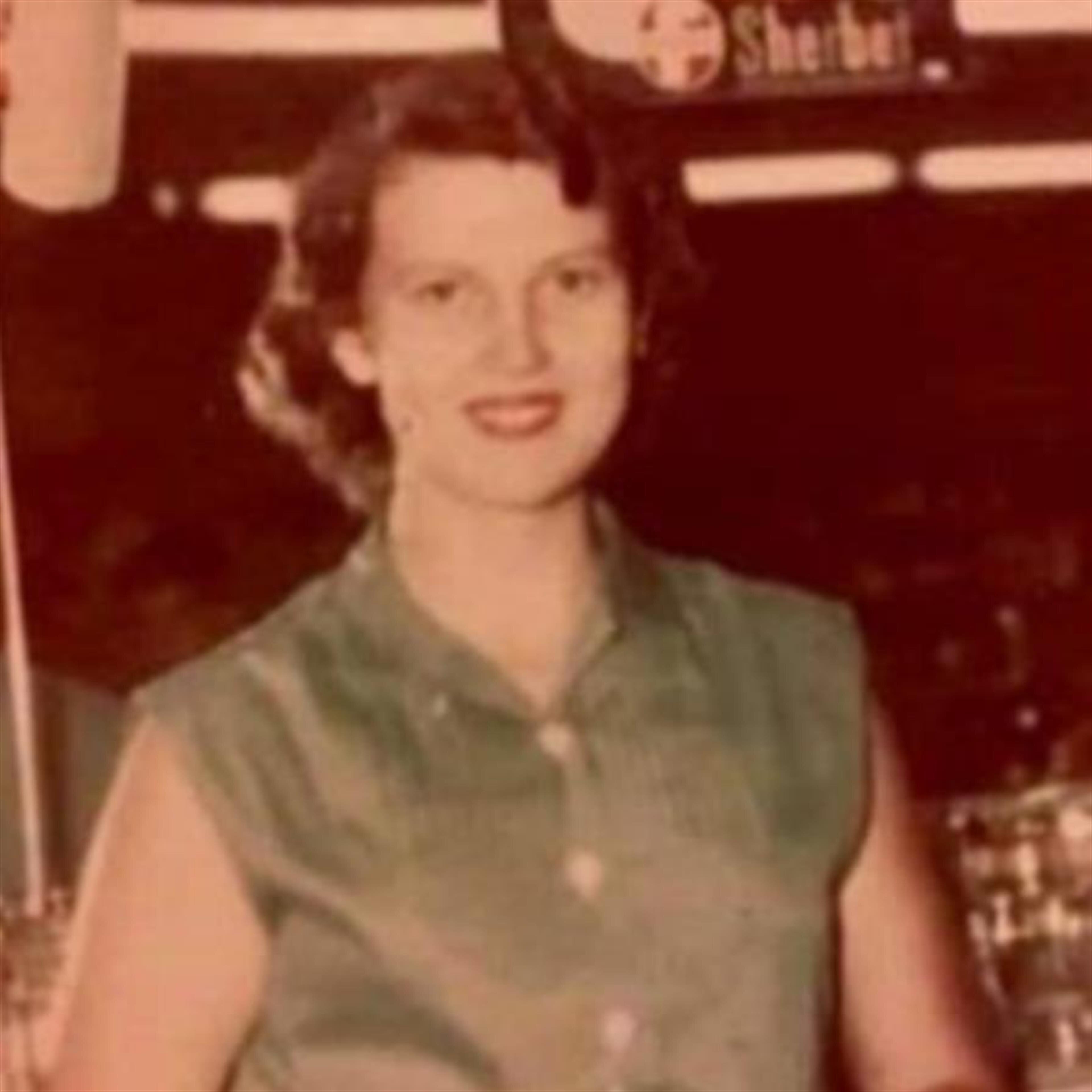 Earlene Joyce Thomas
