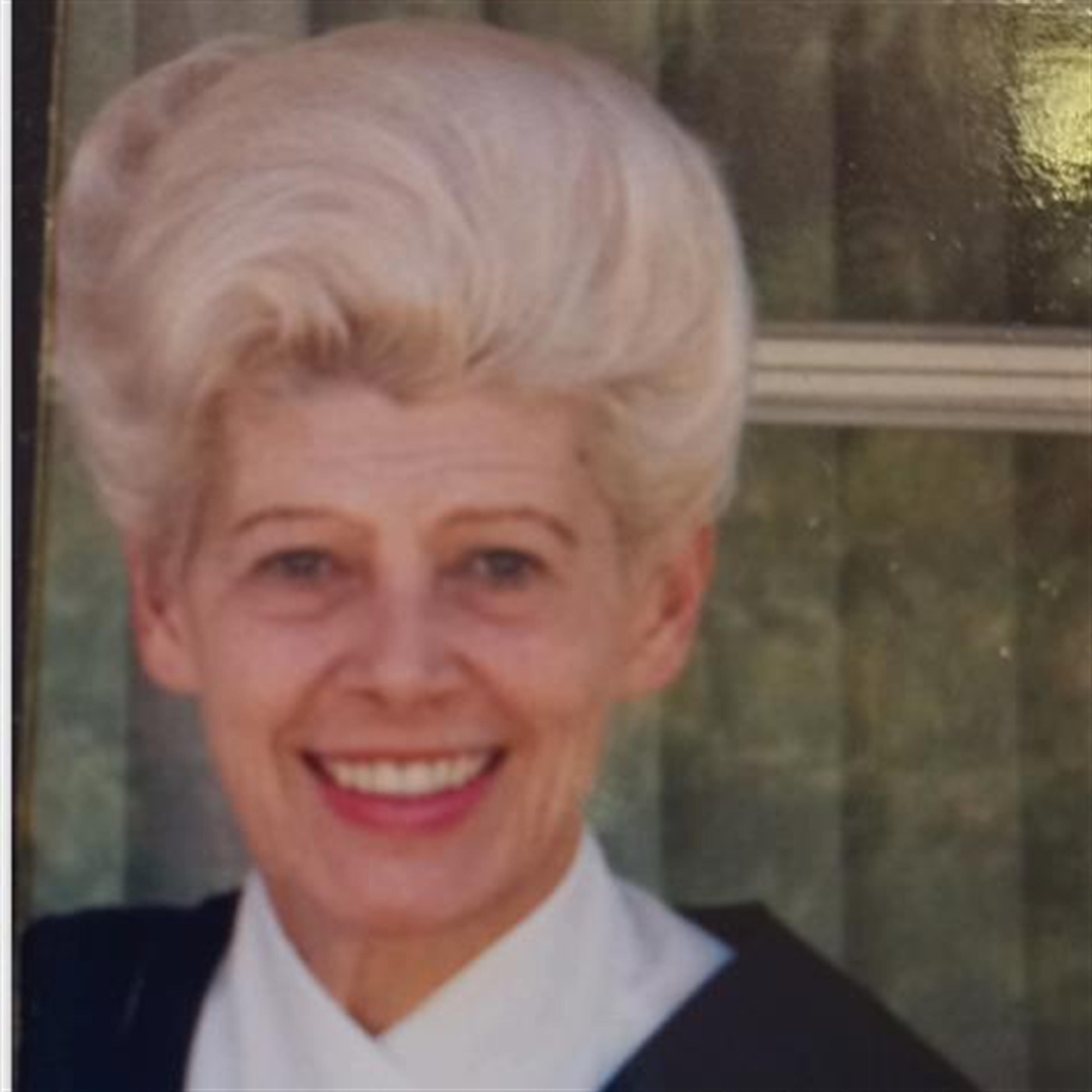 Sandra Lee Hamlen
