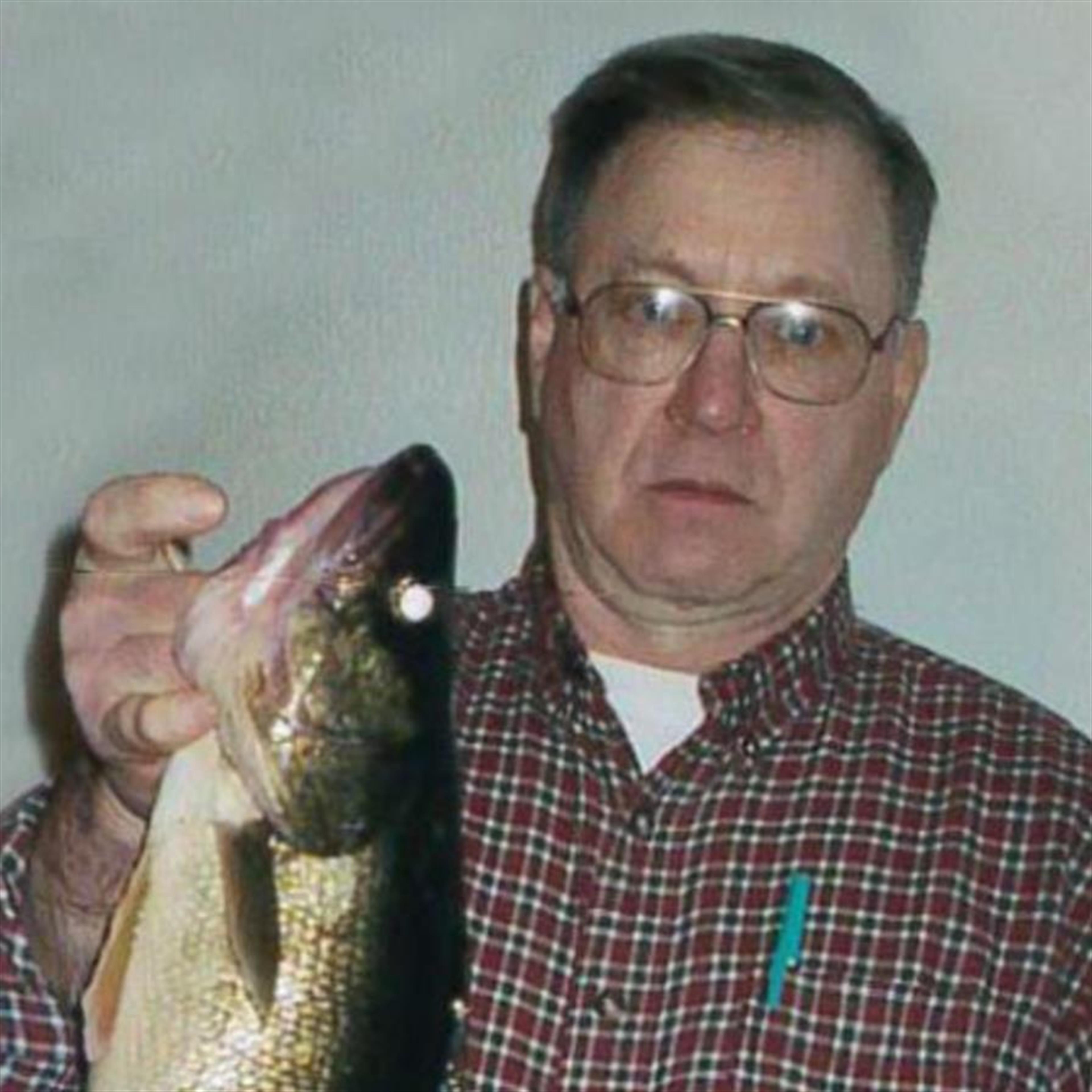 Charles E. Carlson's obituary picture
