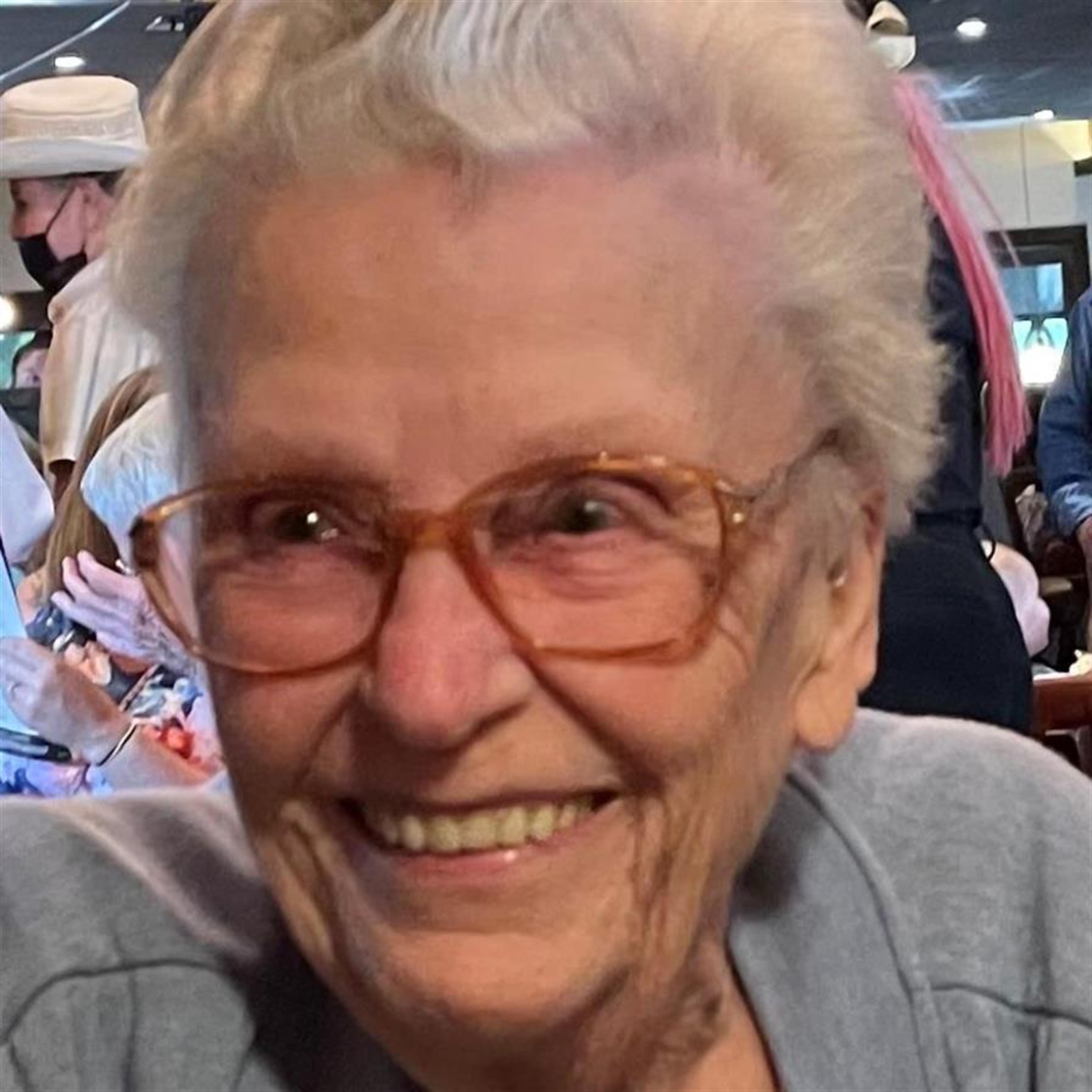 Esther Geraldine Flippen