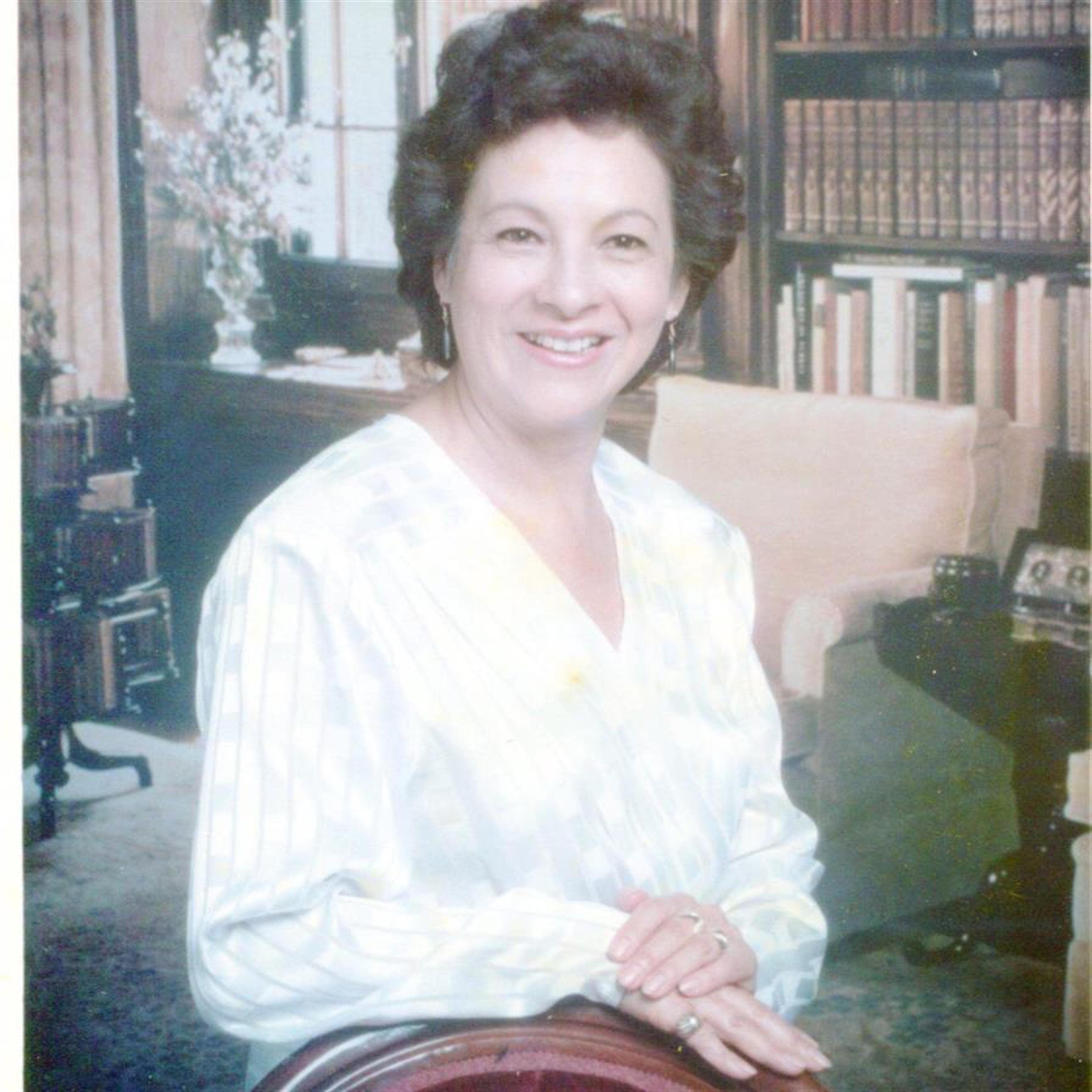 CARMEN CASTELL