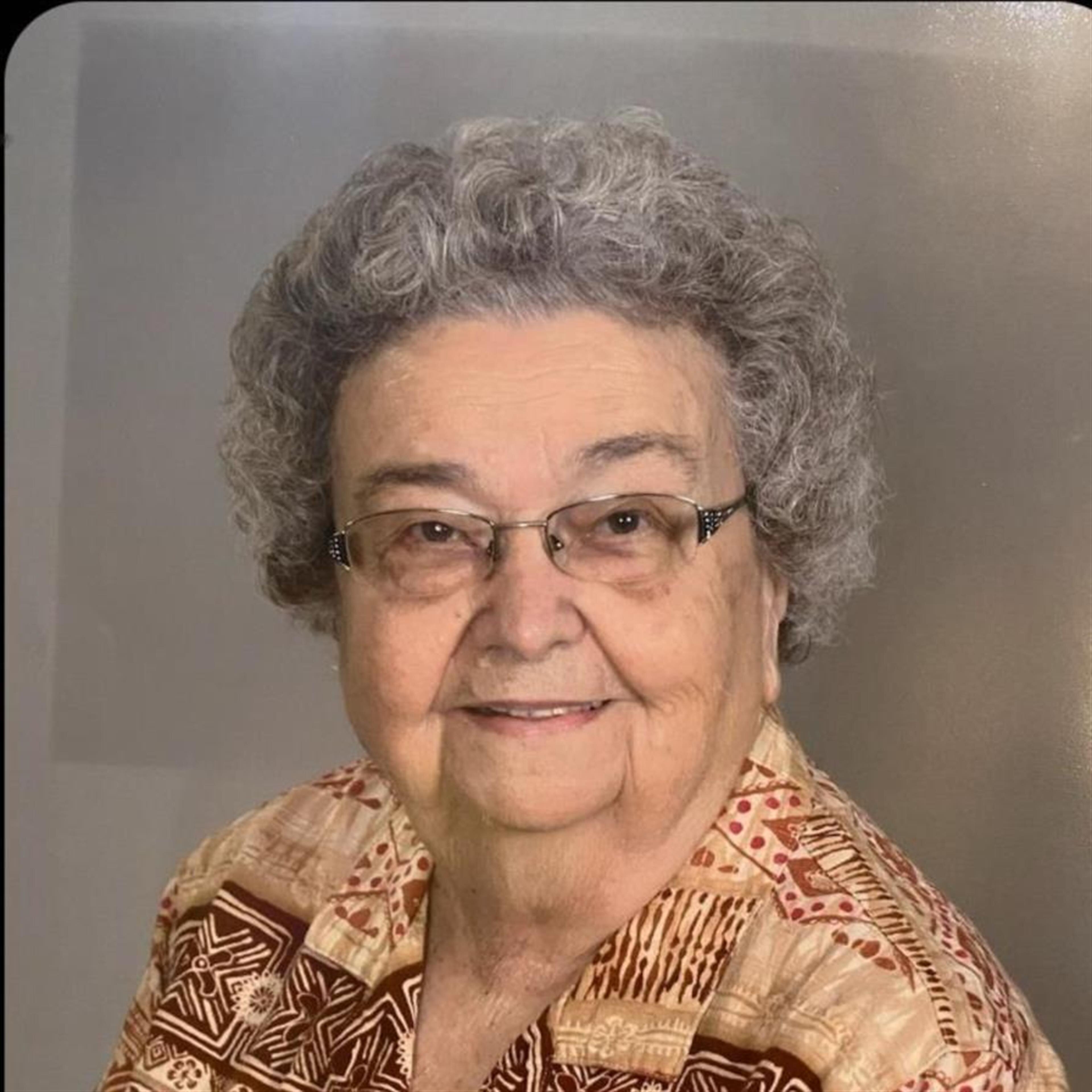 Lavina C Hodges