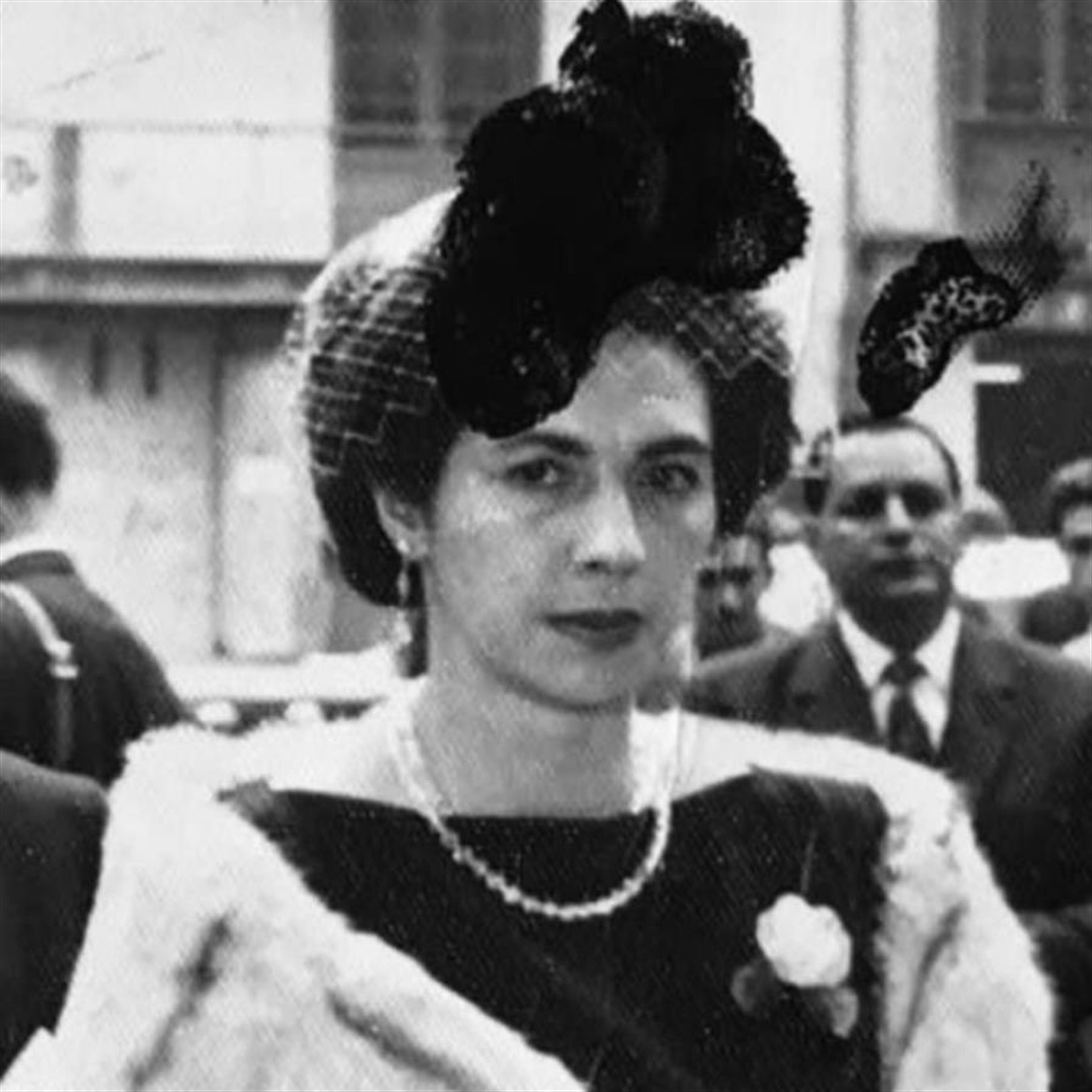 Aura Maria Traslavina