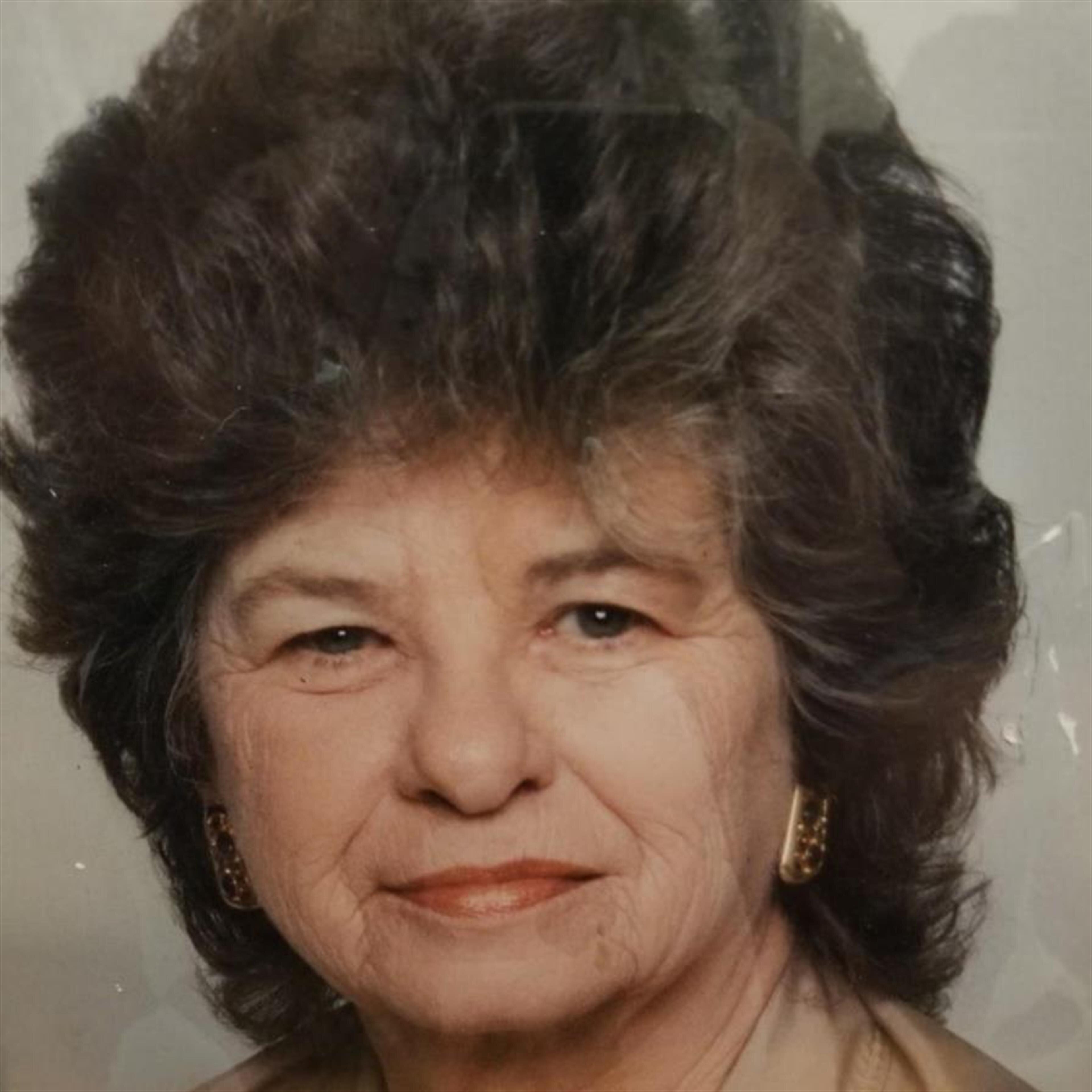 LaDona June Chadwell