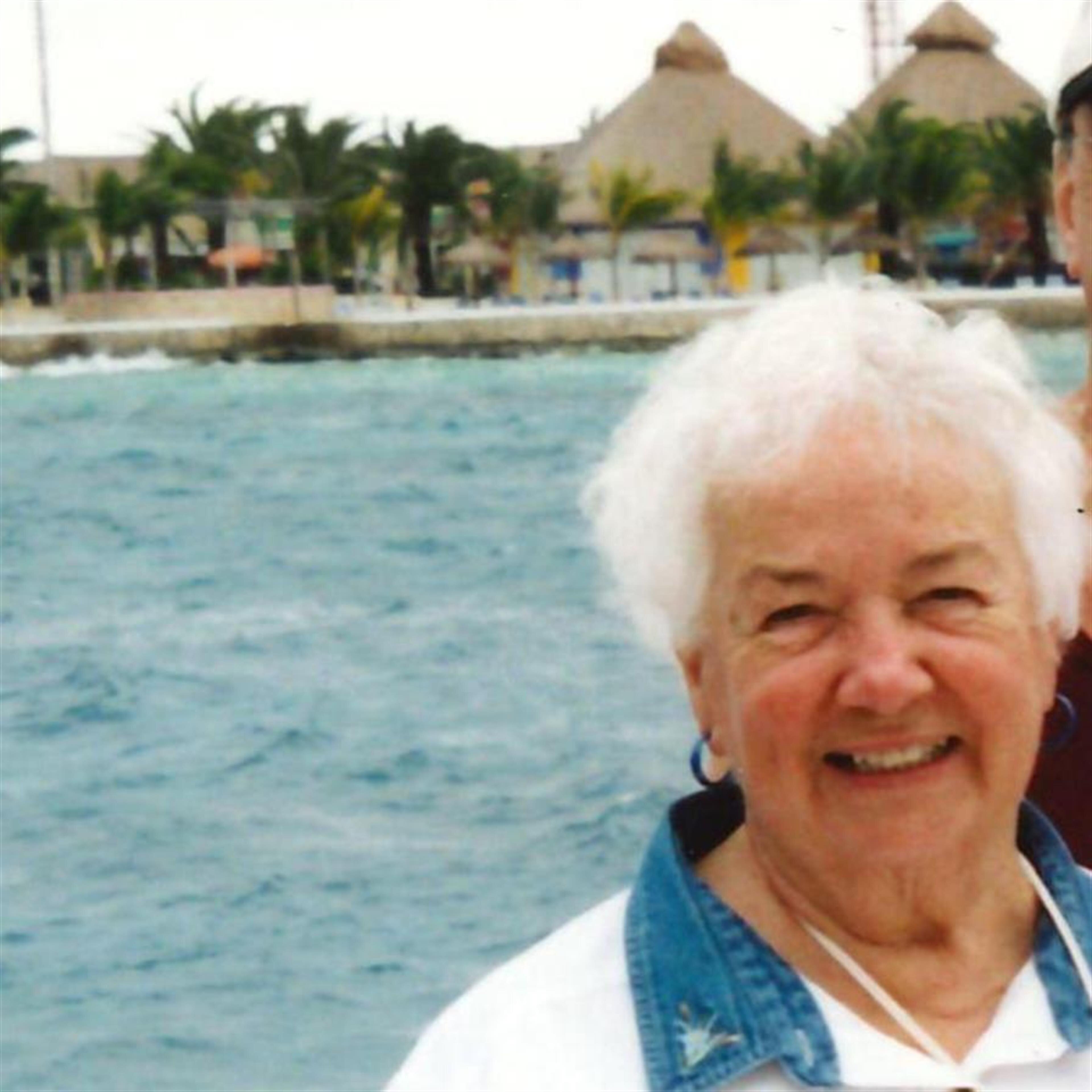 Mary Louise LaMourie