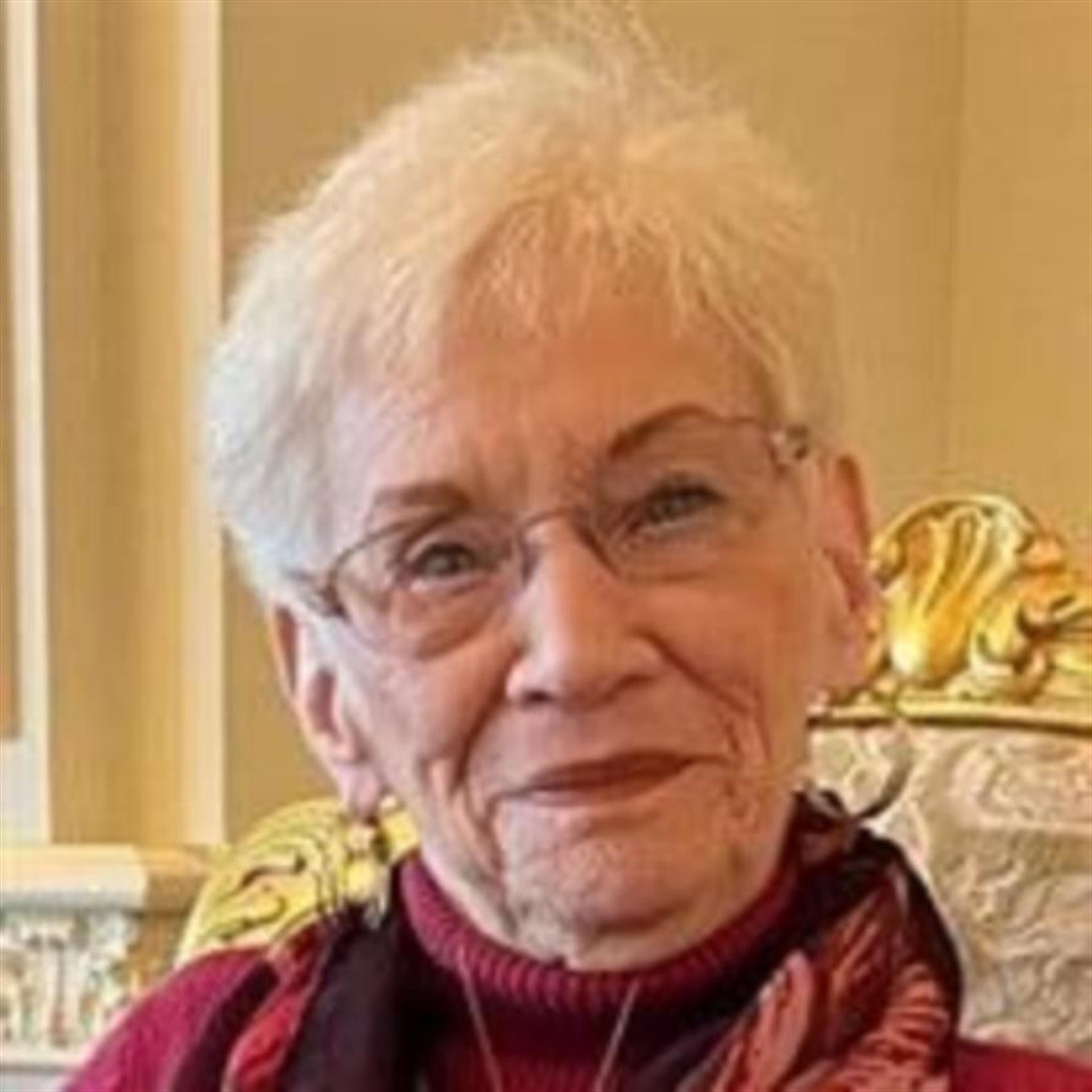 Janis Lee Meadows Hollingsworth