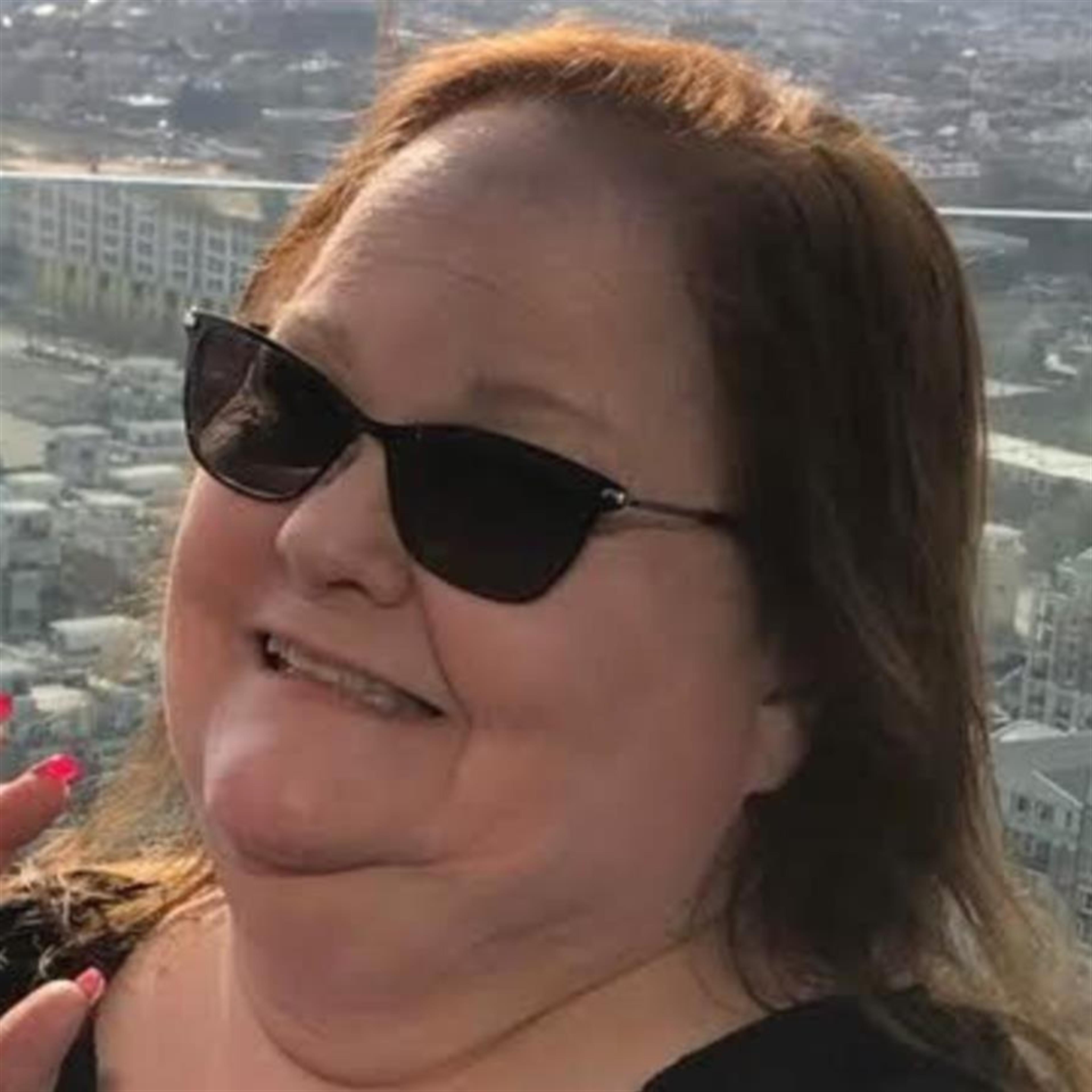 Elizabeth "Liz" Ann Knofski (nee Alt)'s obituary picture