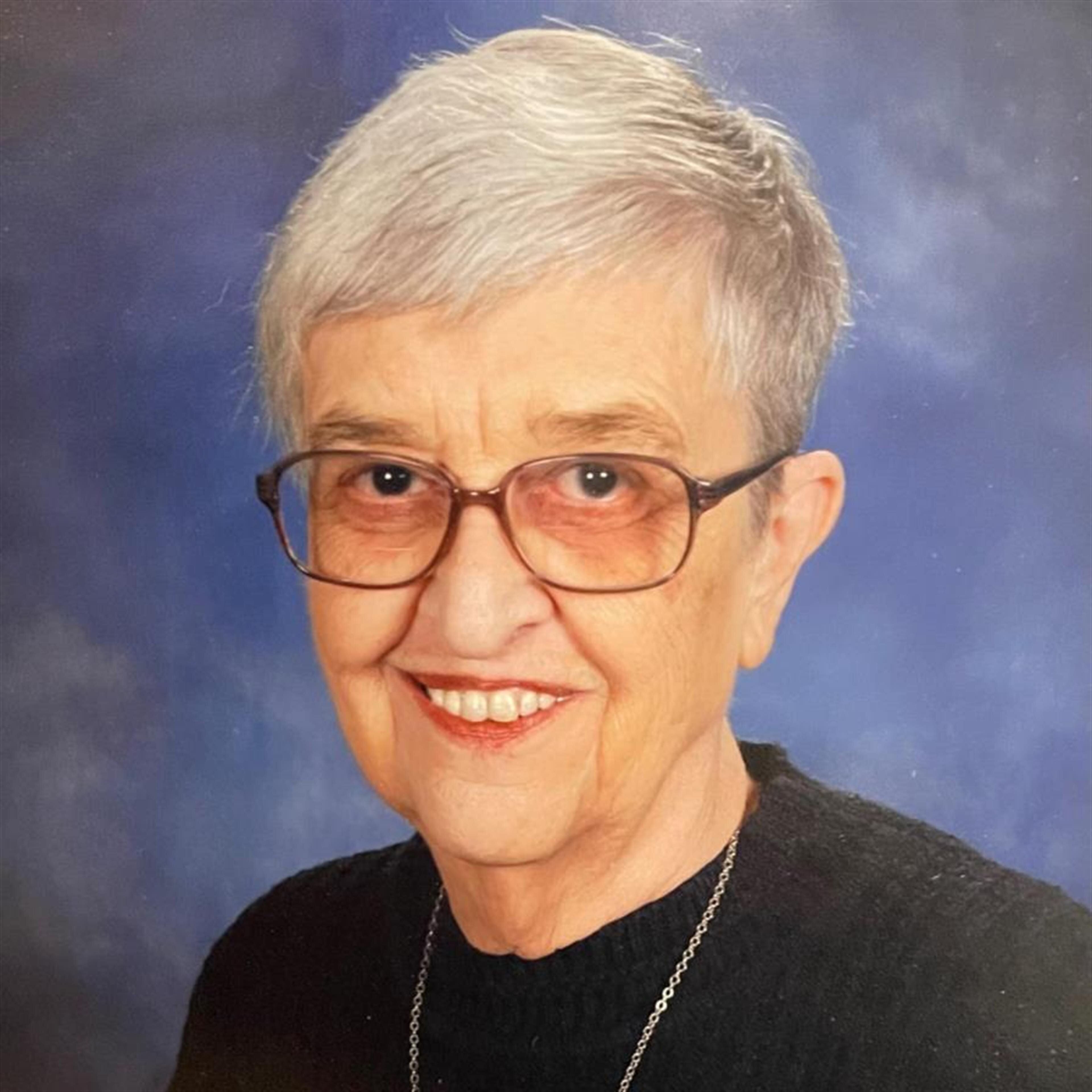 Susa Mae Davis (Lebanon)