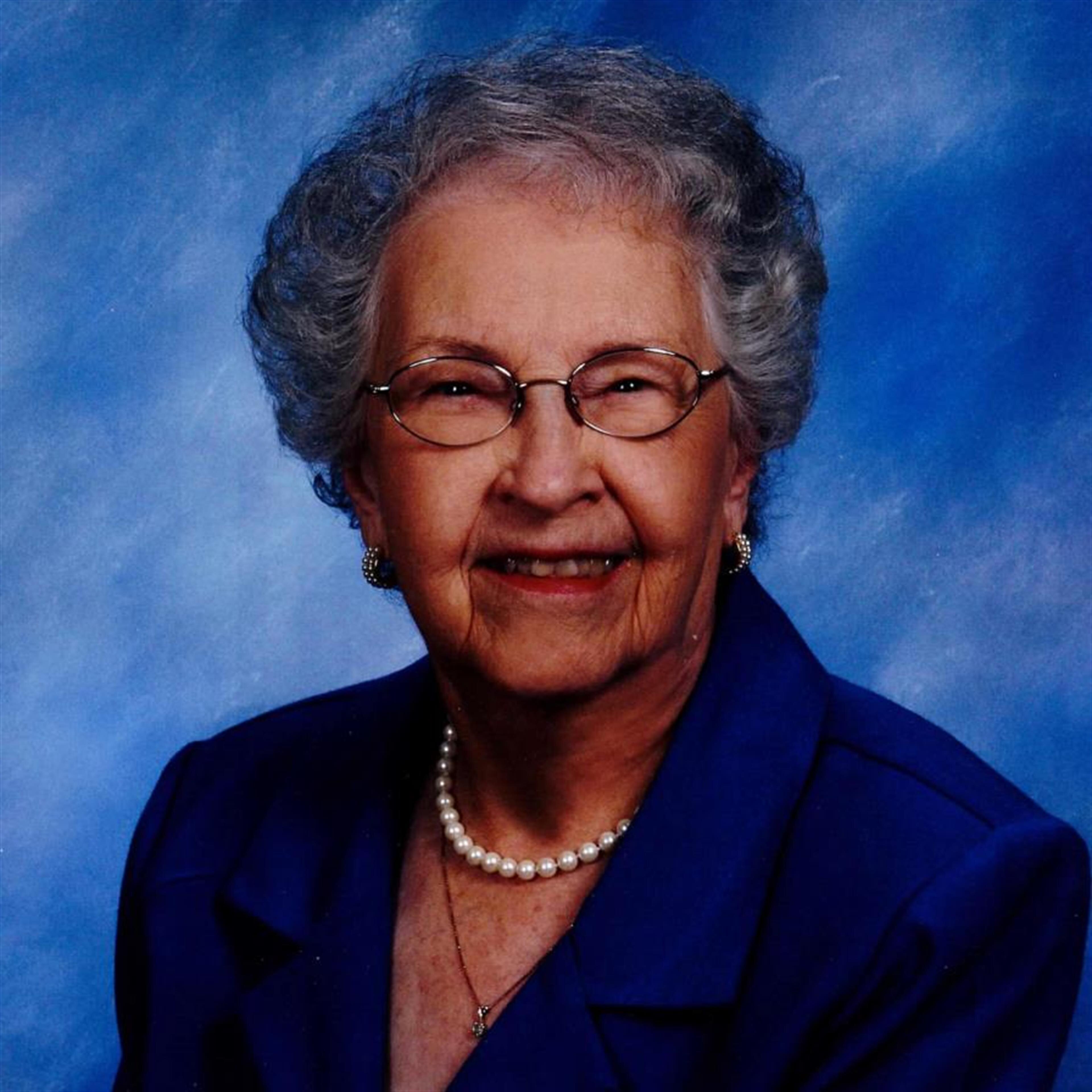 Lillian Louise Lawless Lee