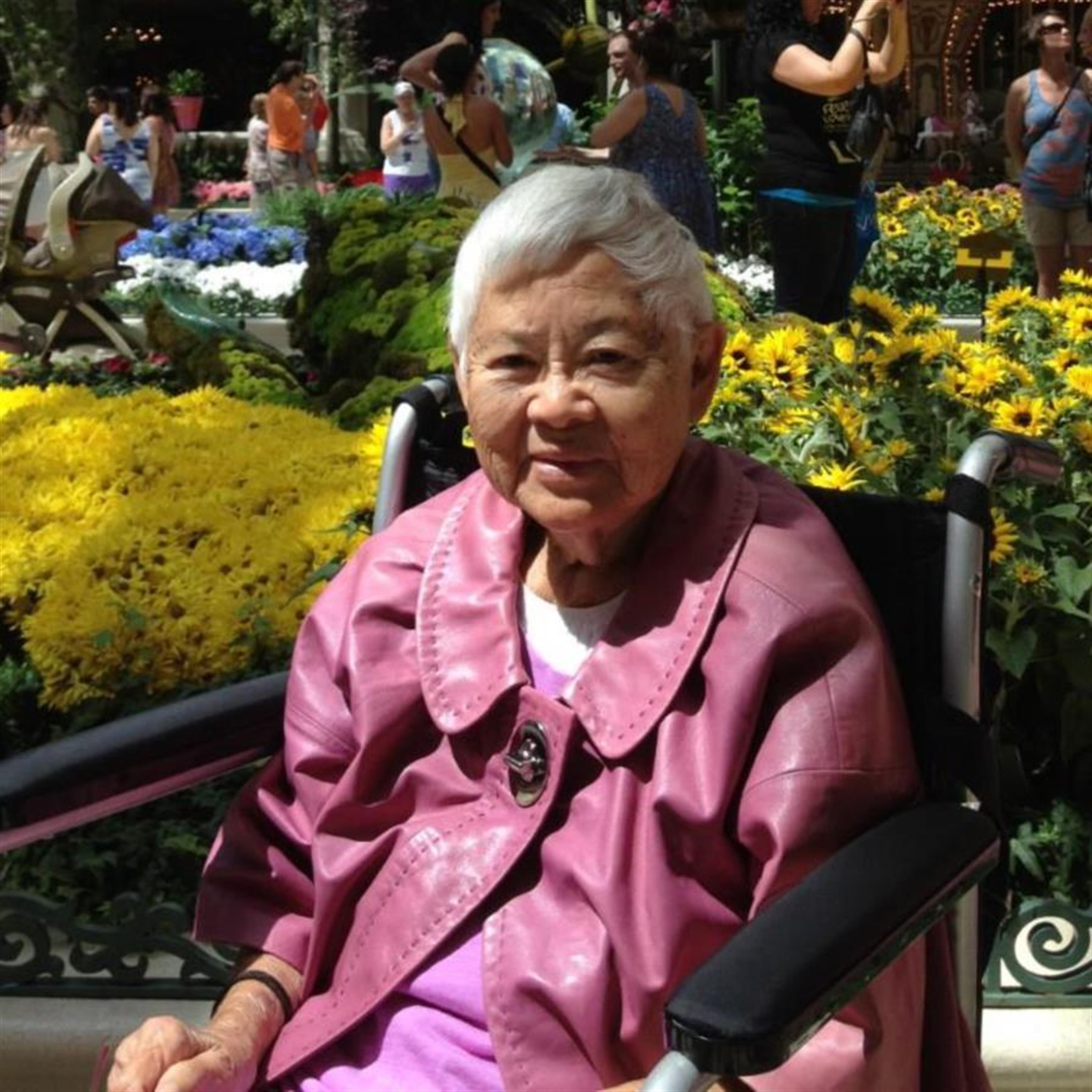 Dorothy Lee Louie