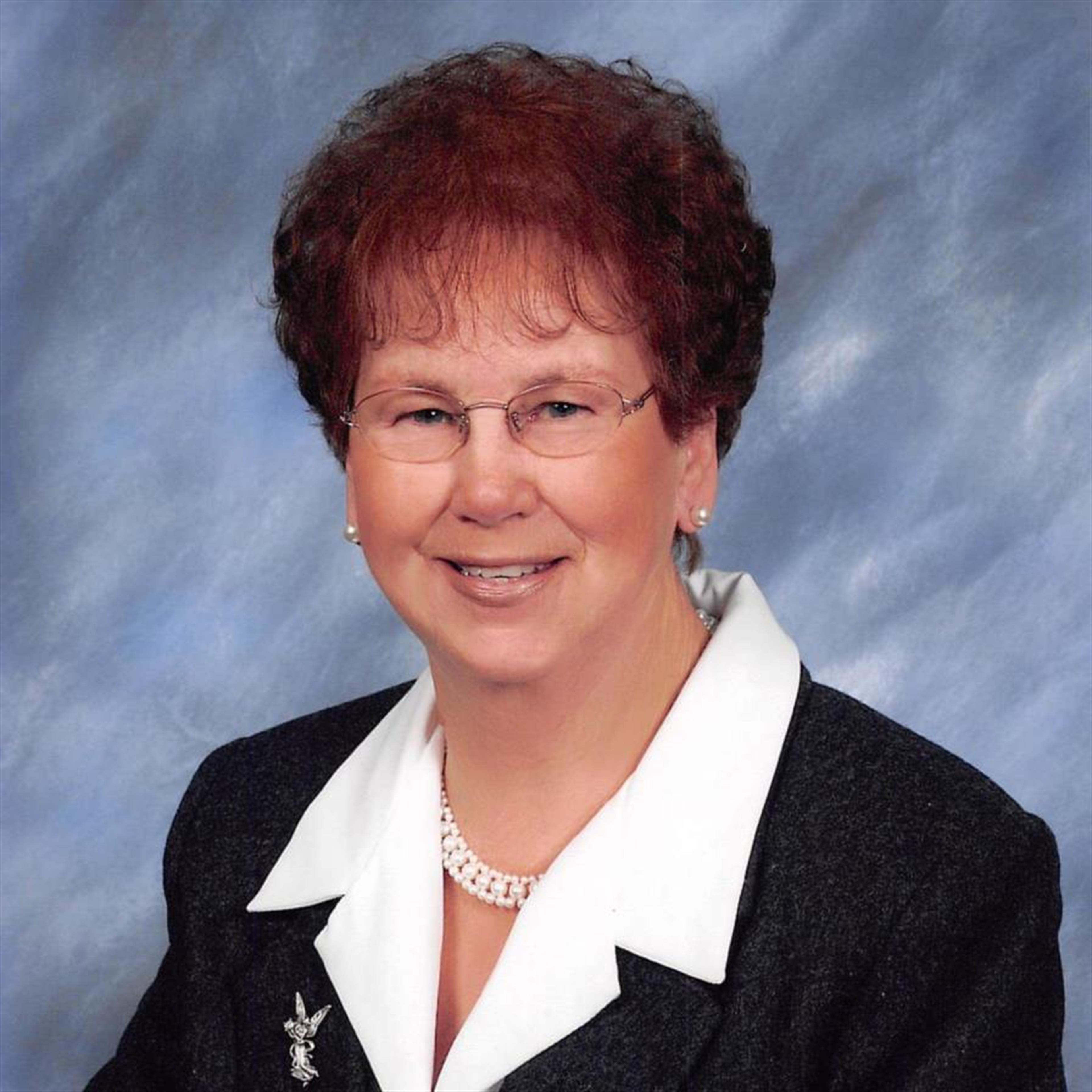 Esther "Annette" Smith's obituary picture