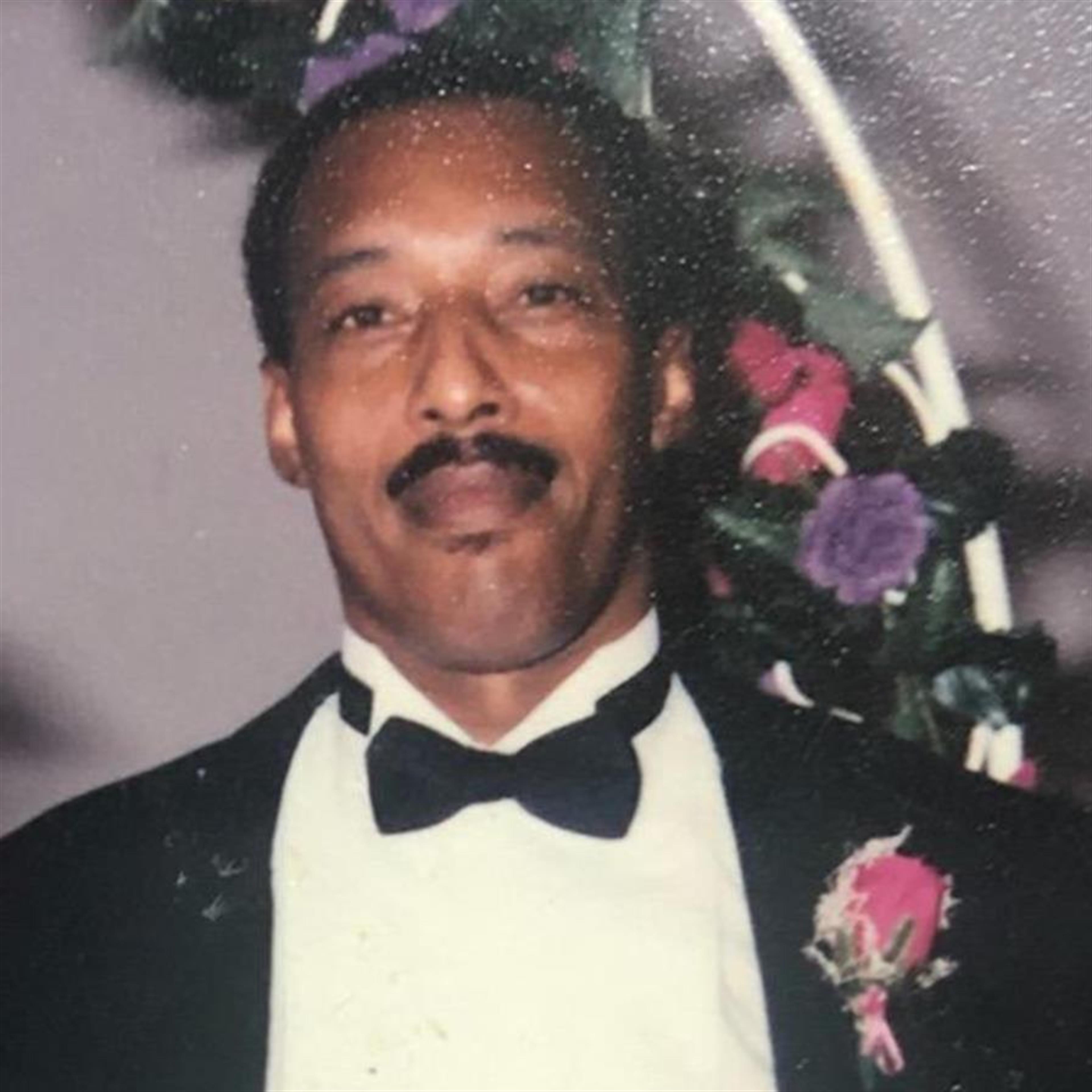 Mr. Donald Ray Sanders Sr.