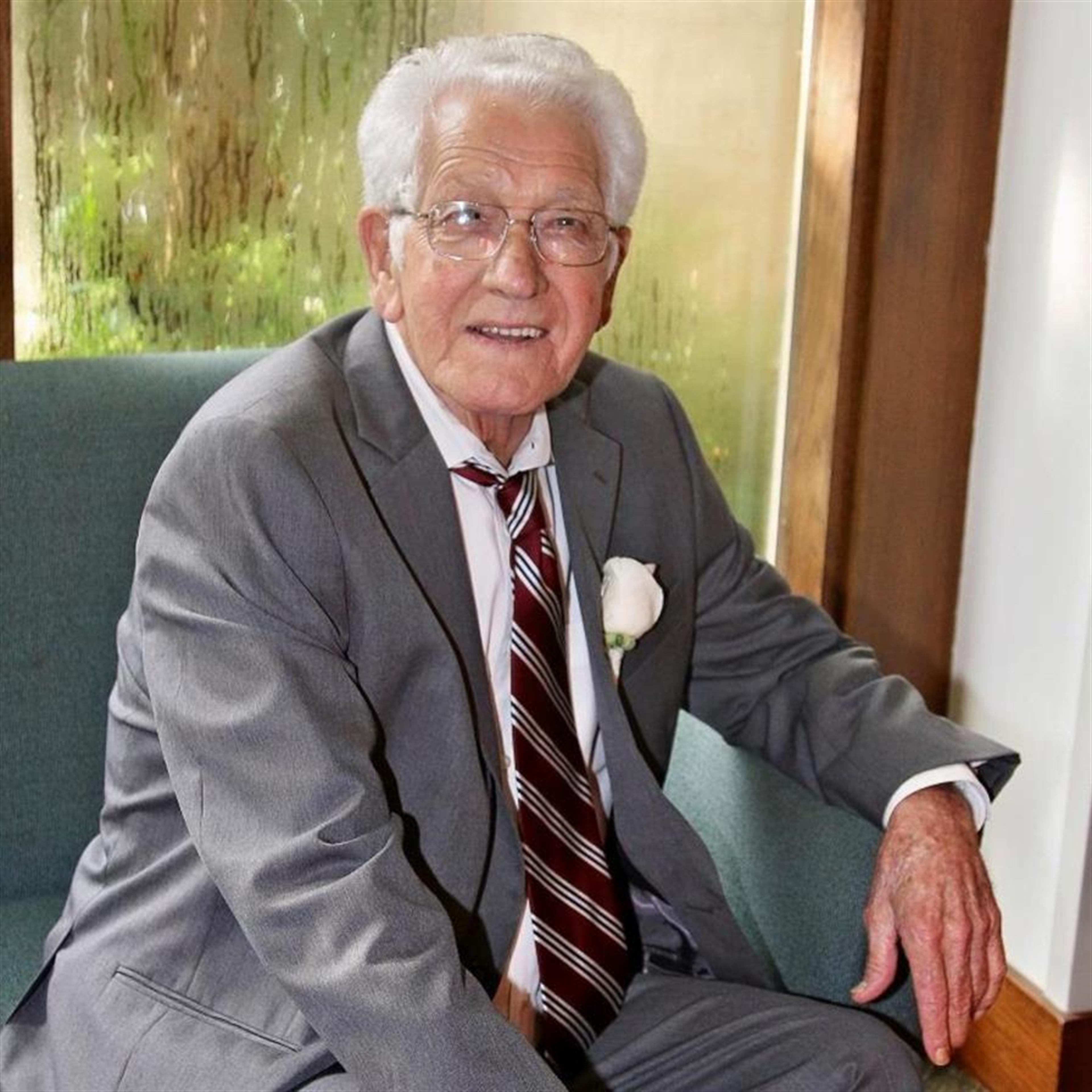 Leo Edward Dill Sr.