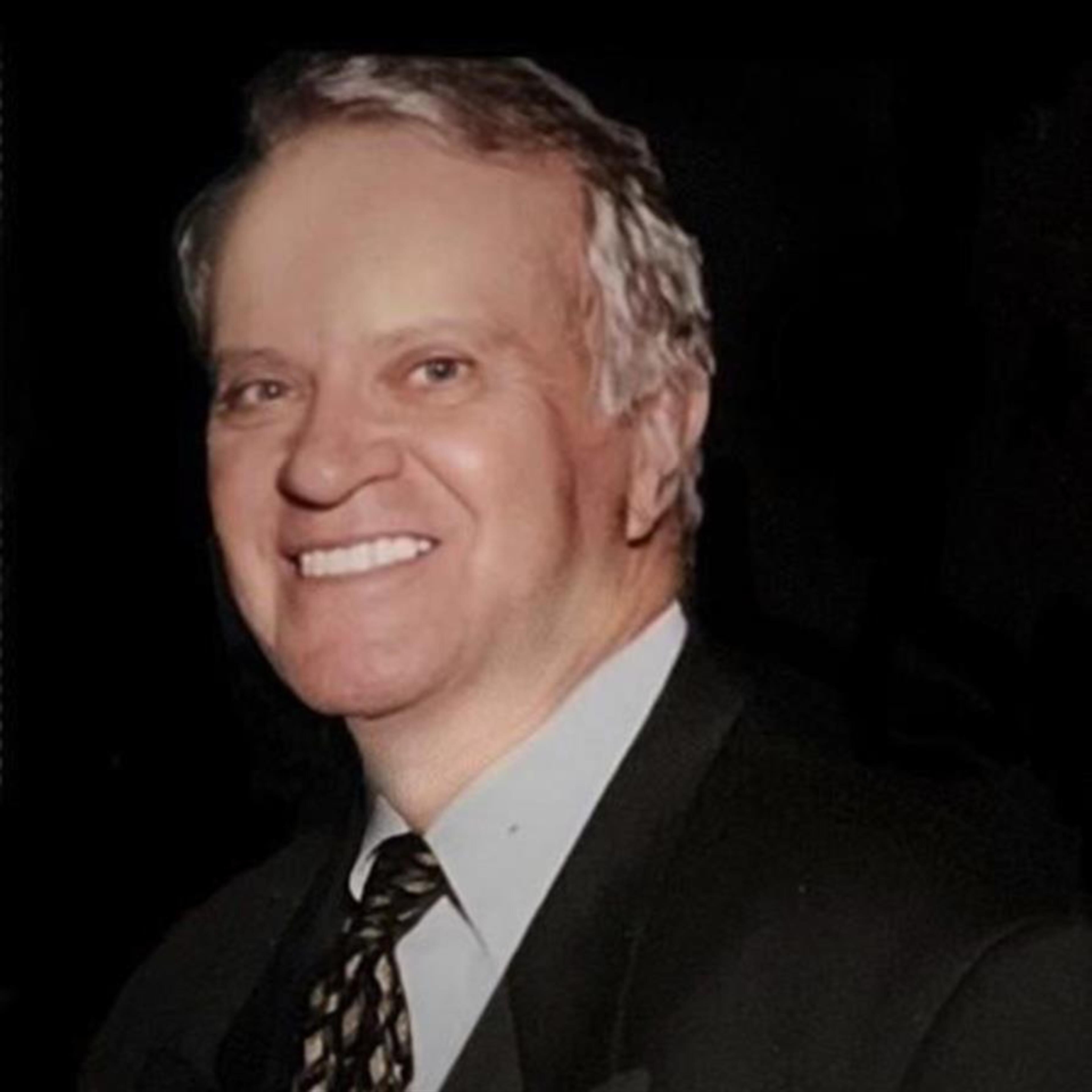 Robert Dennis McCutchan Jr