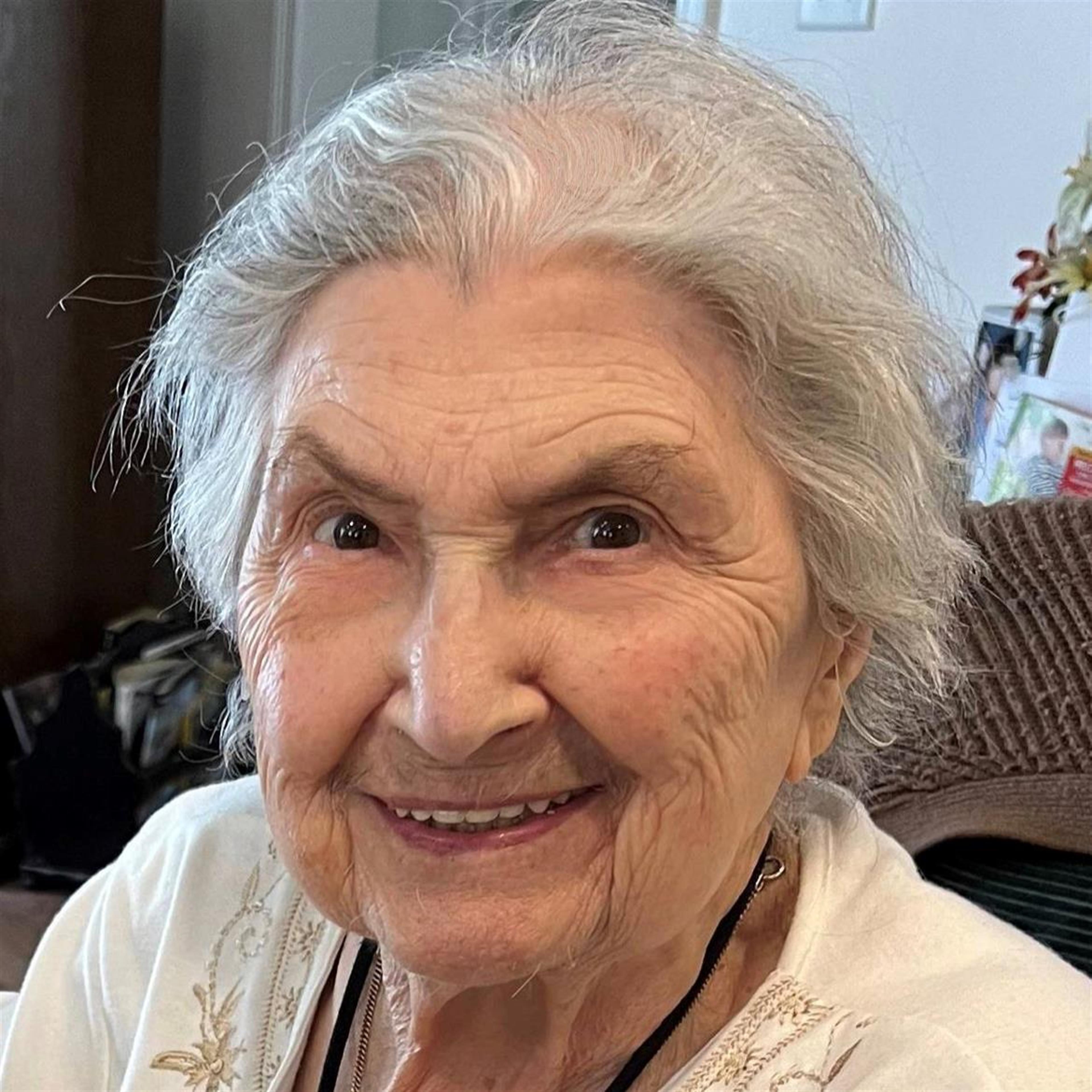 Hilda Nahill's obituary picture