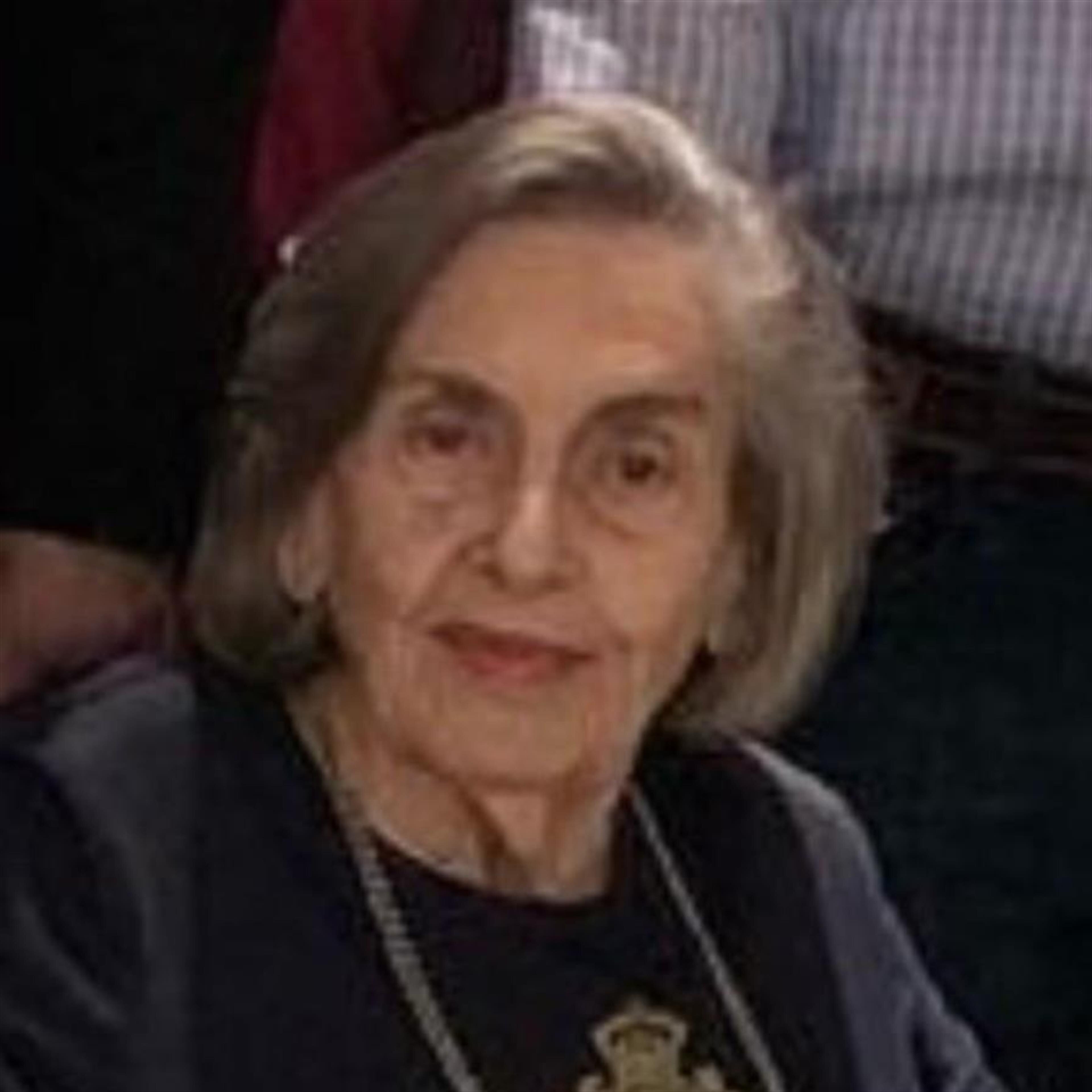Maria J. Pizarro.