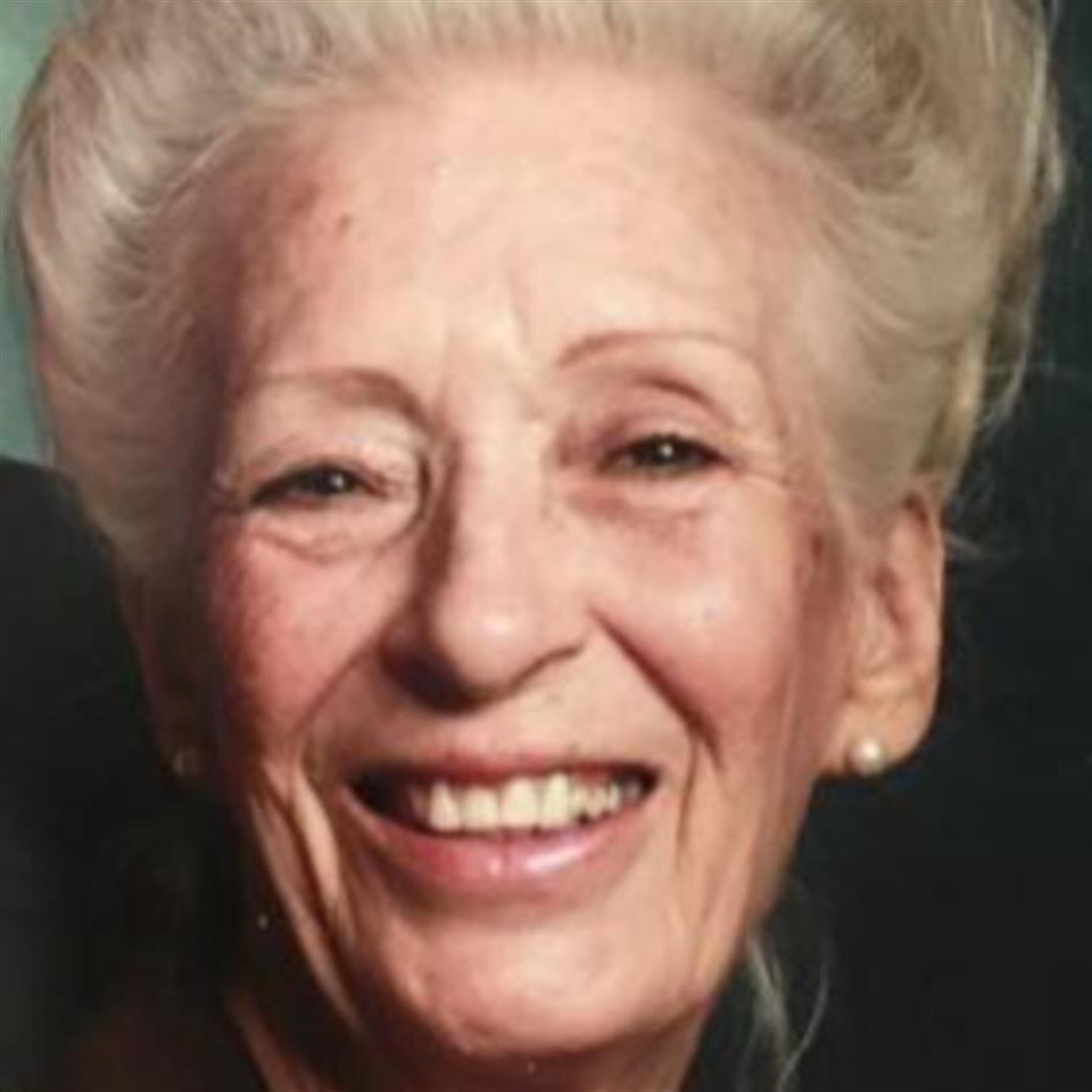 Eloise Mravec