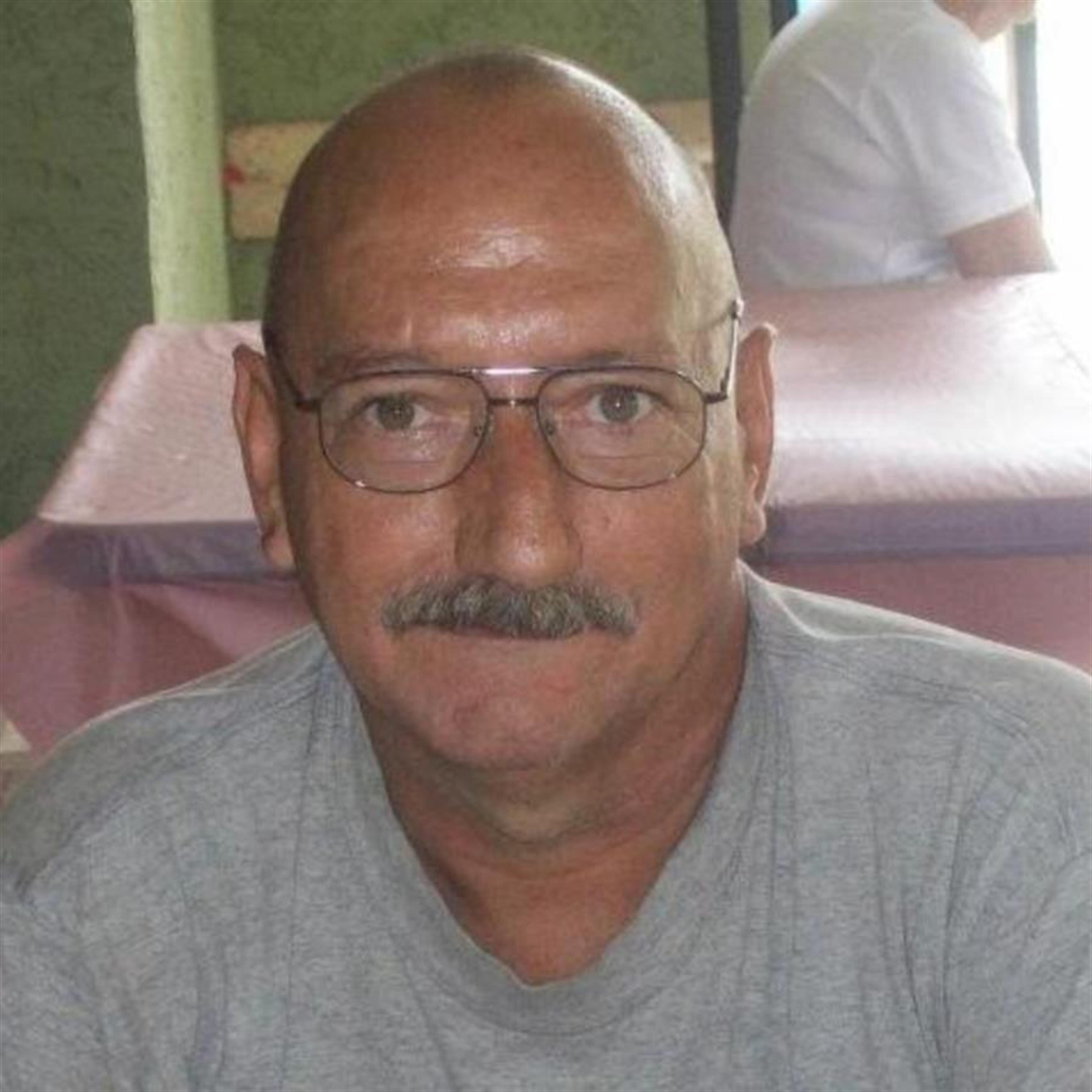 Daniel Davis