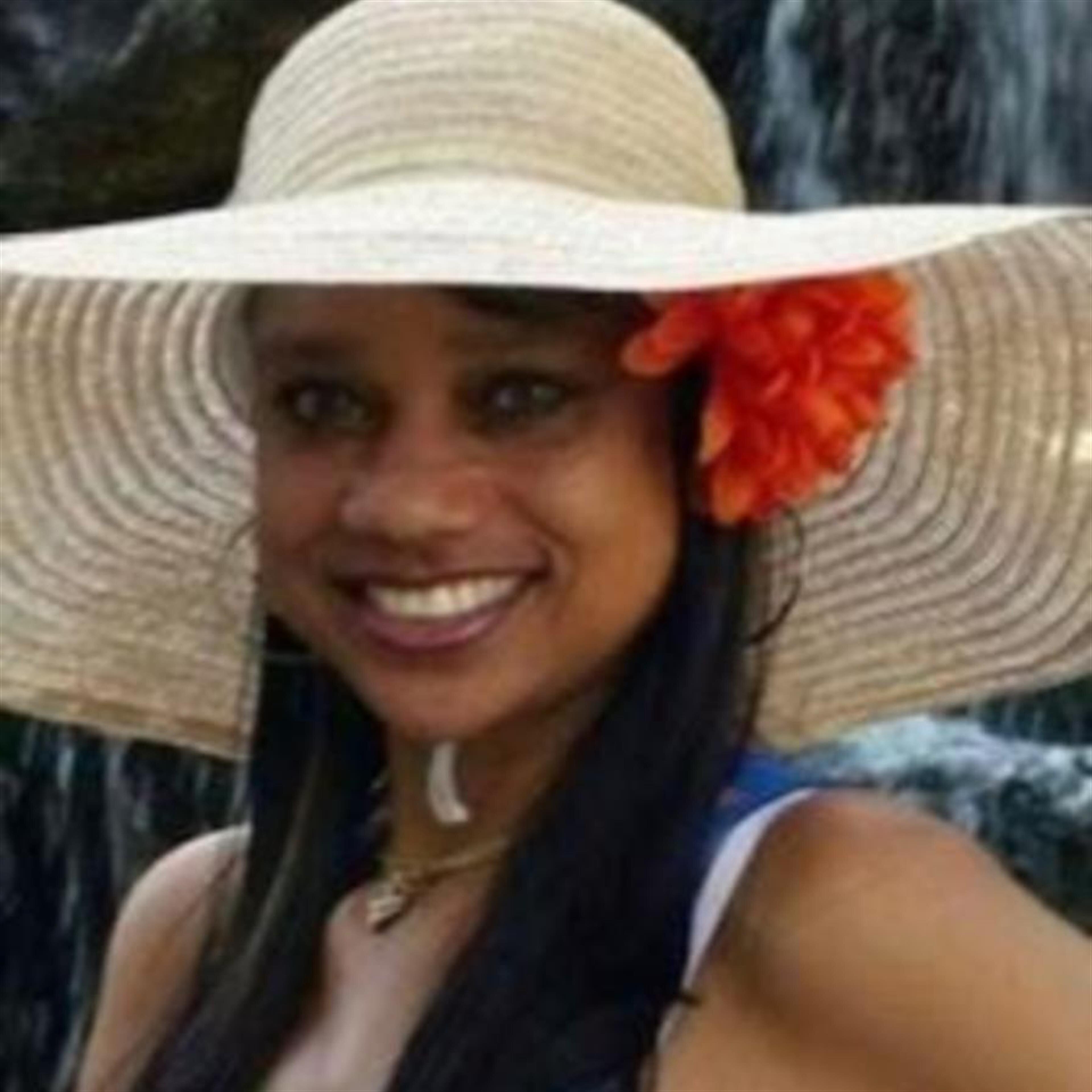 Cheryl Rayvone Davis
