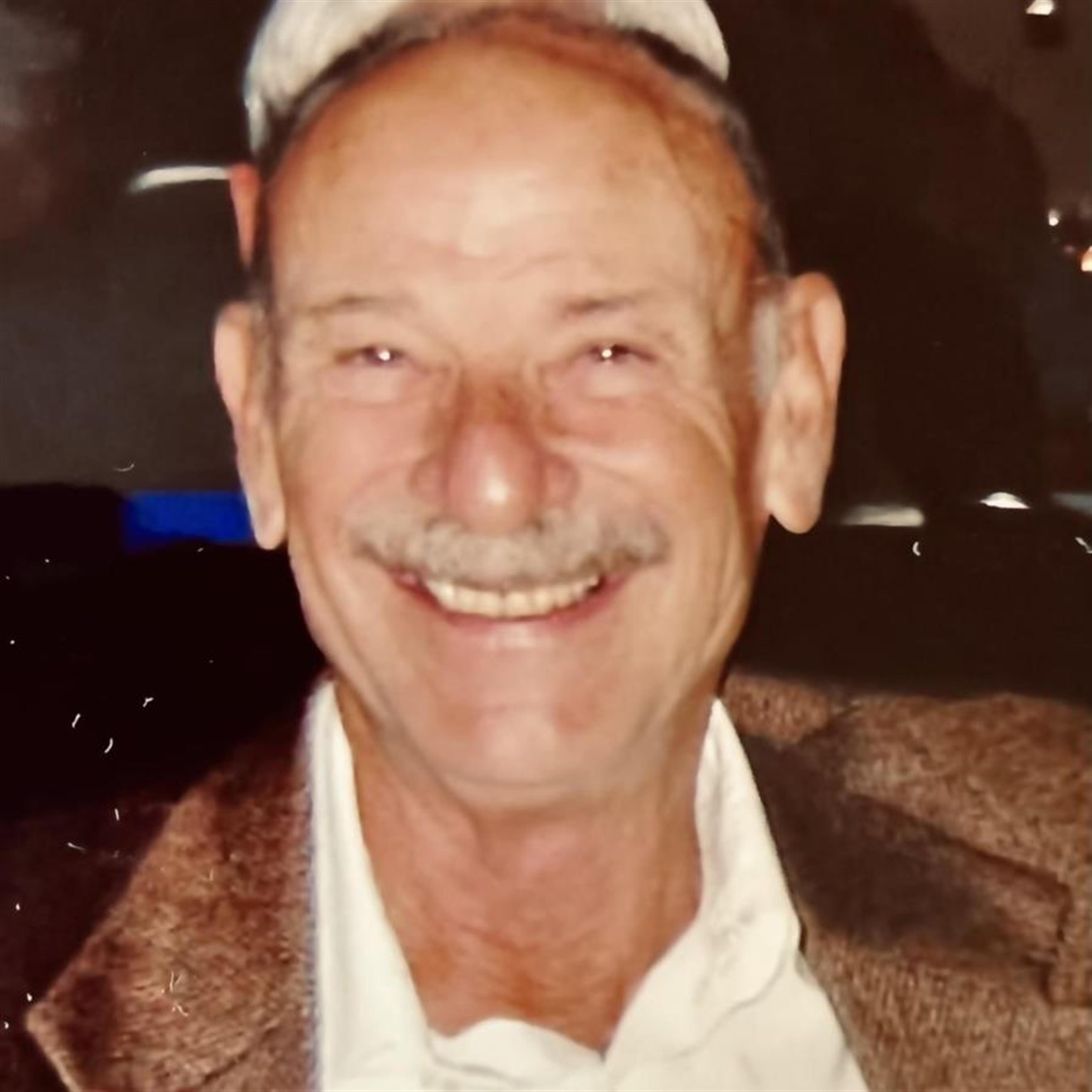 Keith R Wallick