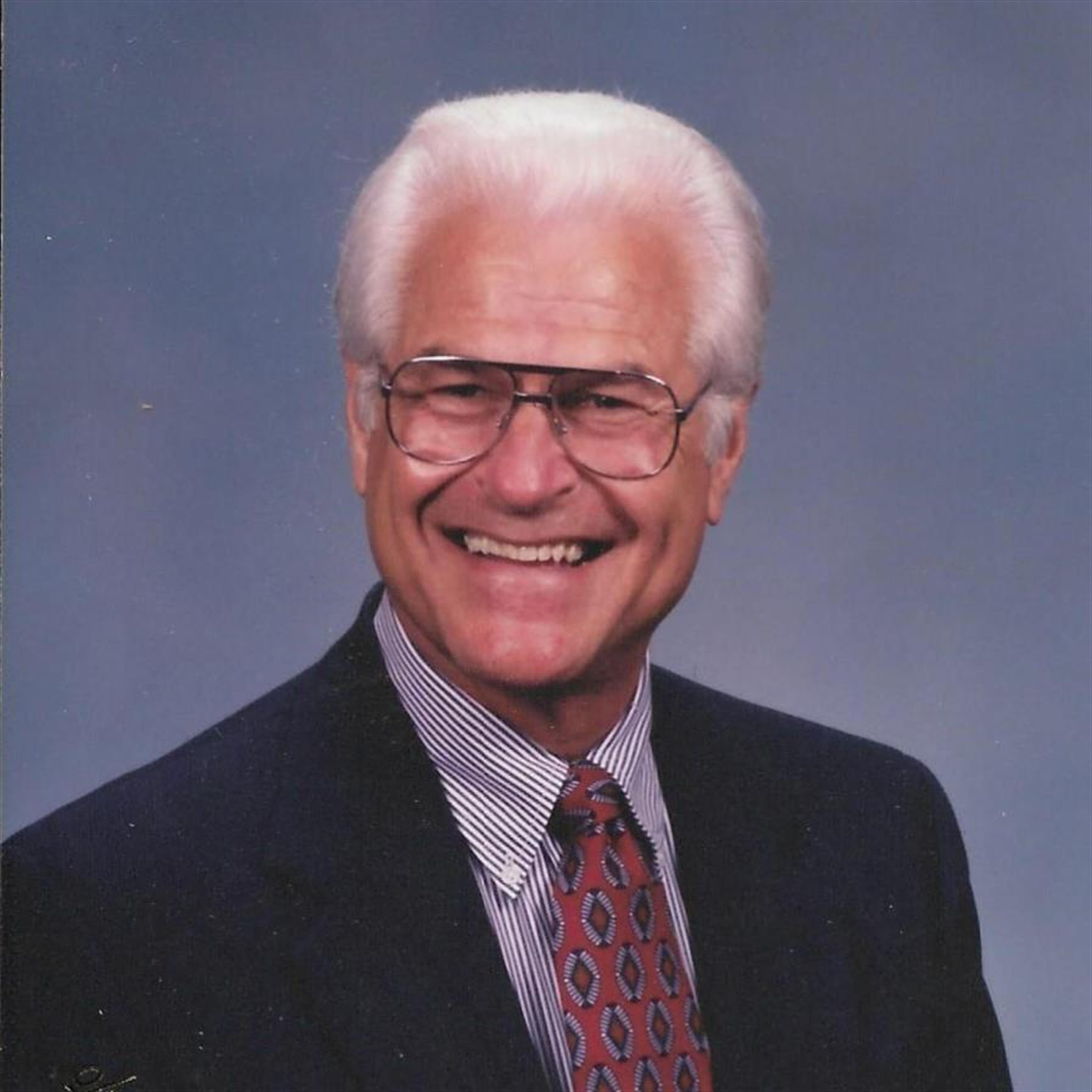 Kenneth Earl Logsdon