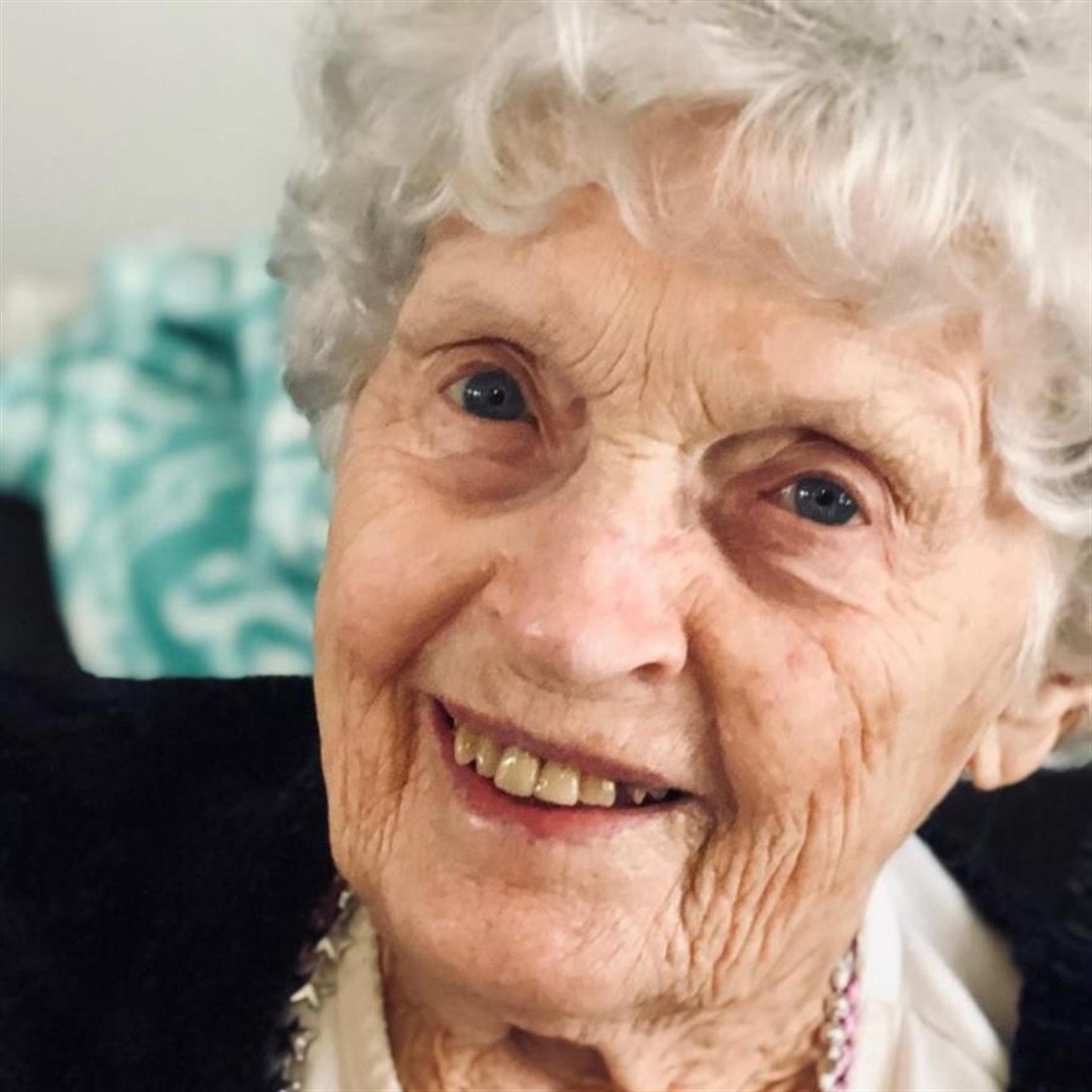 Doris Avalon Hudyka
