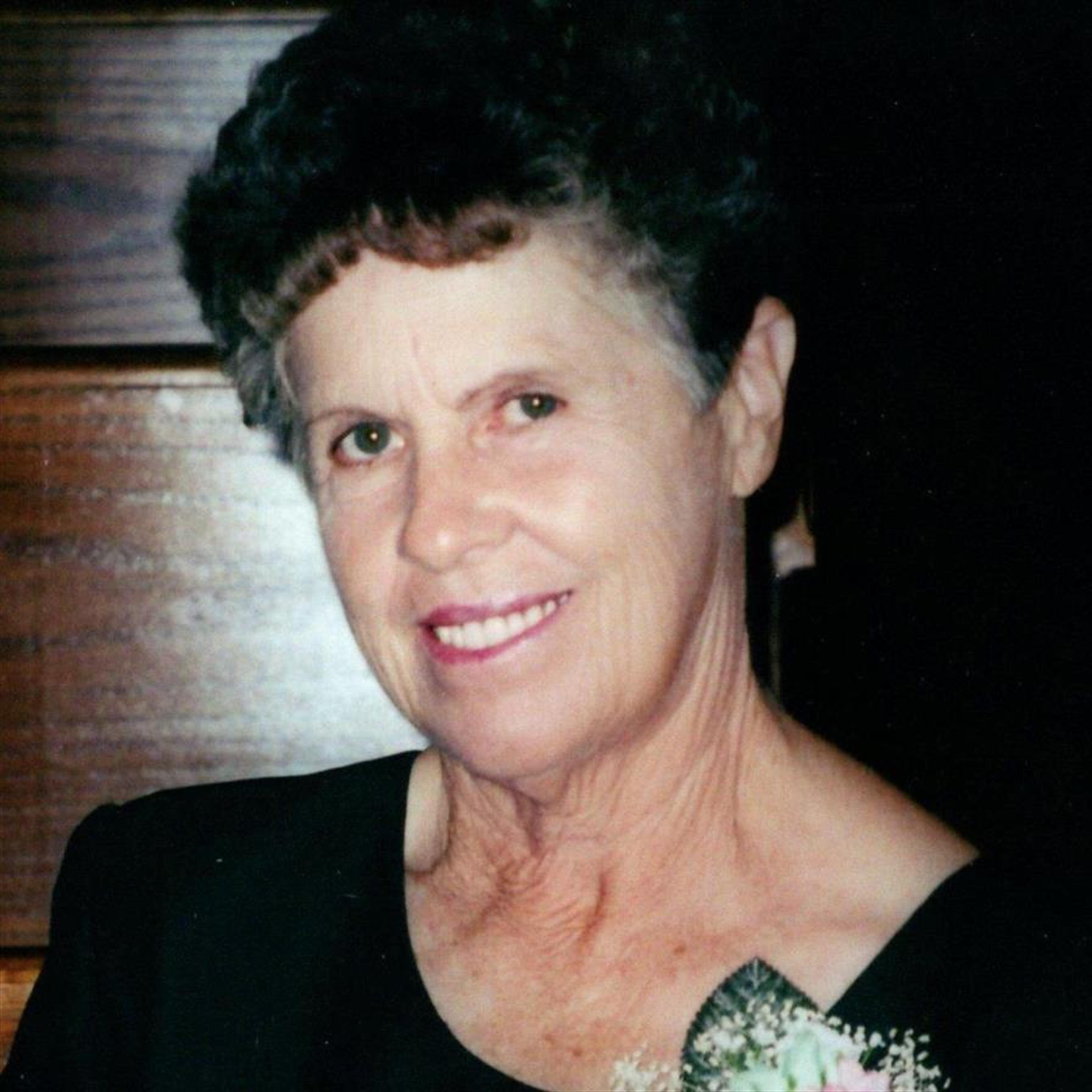 Linda Luttrell (Lebanon)