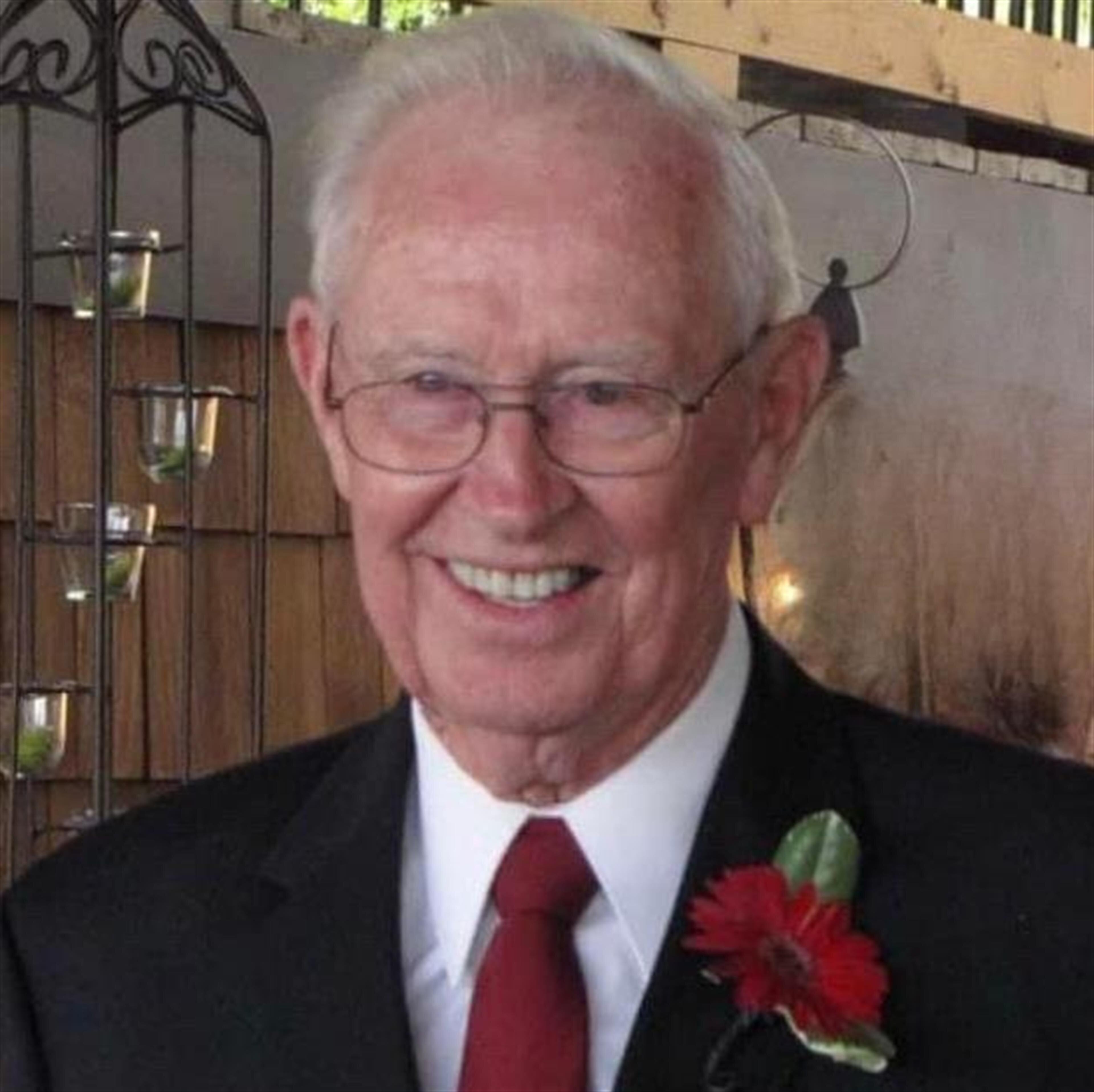 Donald Edward Lee