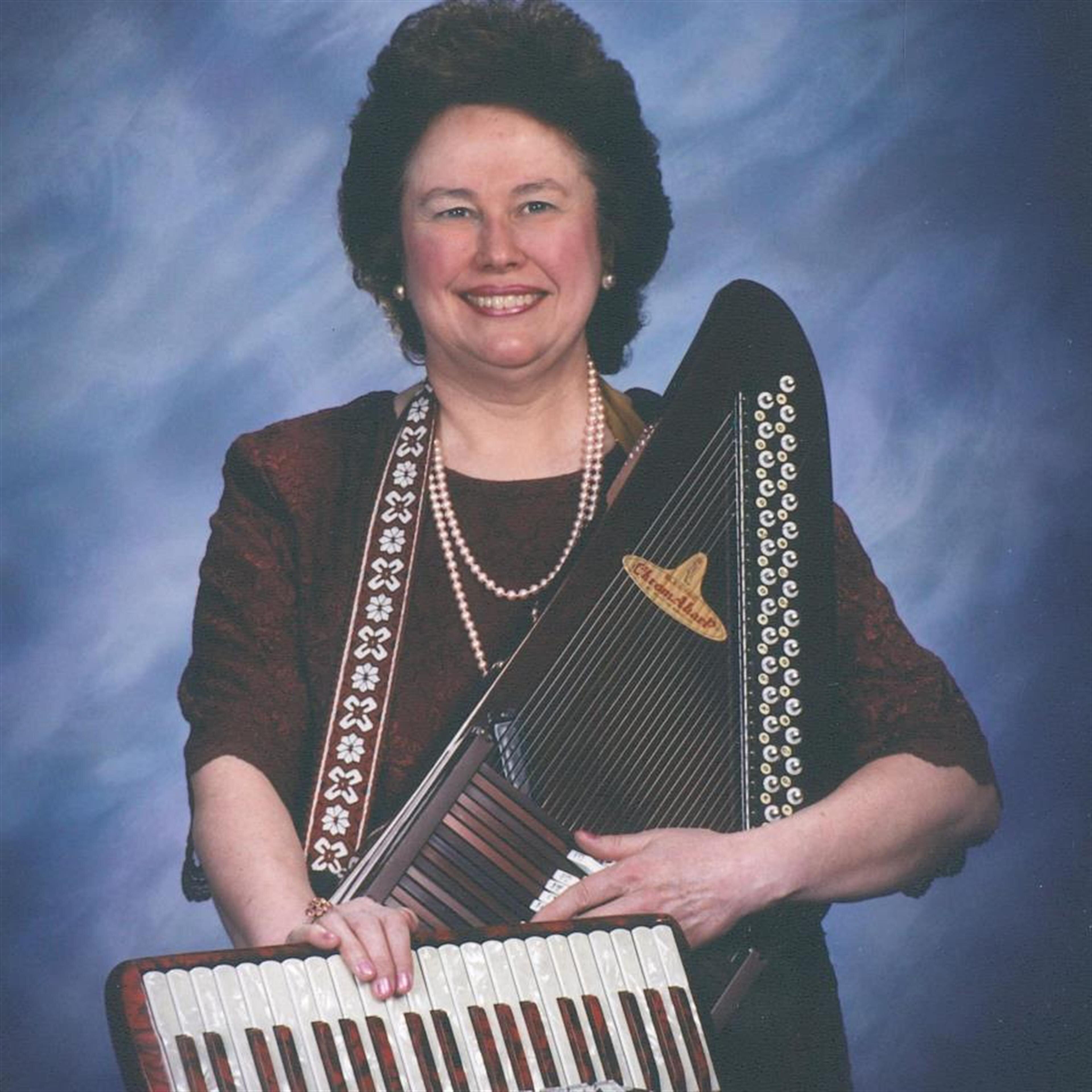Lillian "Lillie" Jean Handoe French