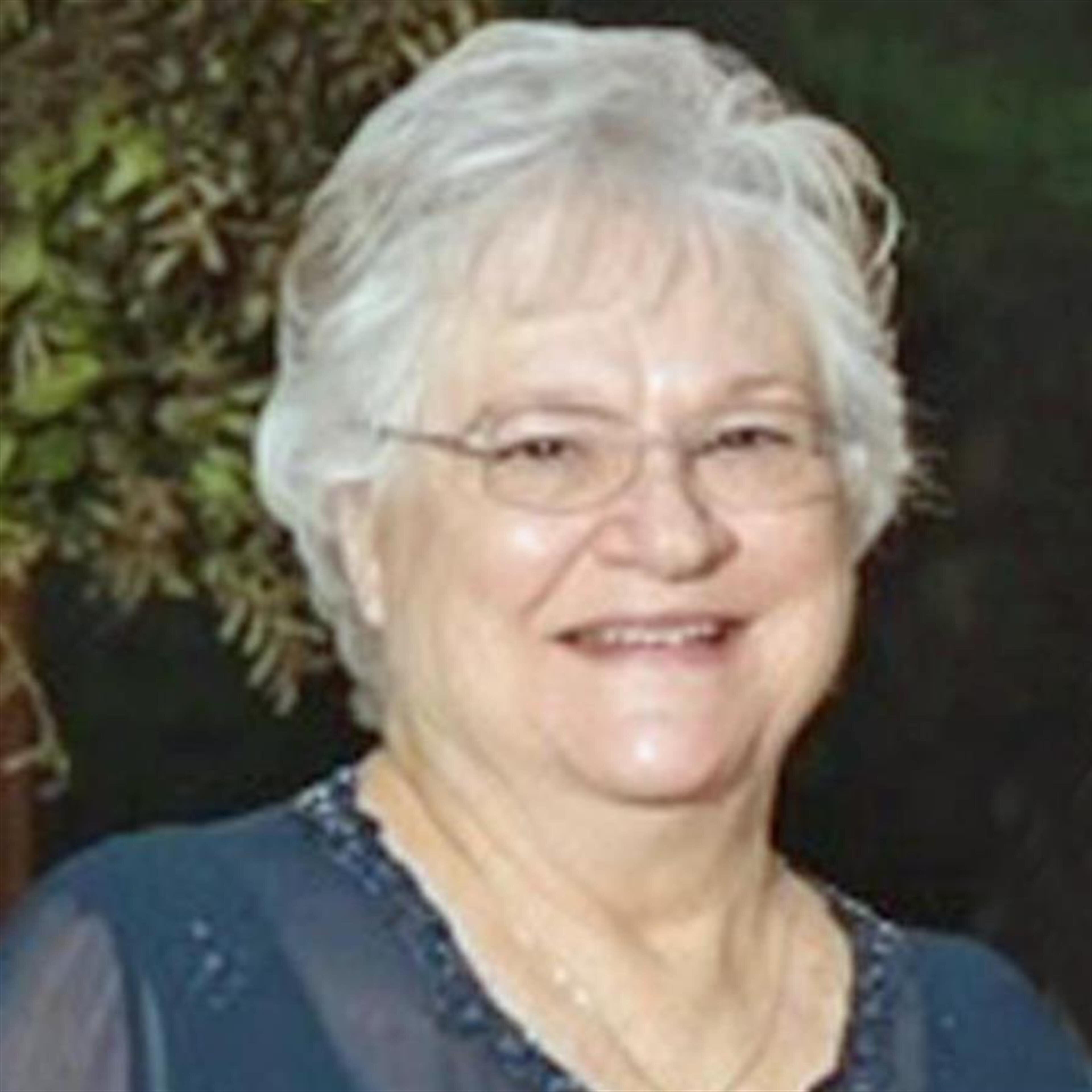 Yolande "Lonnie" Durr Hutson