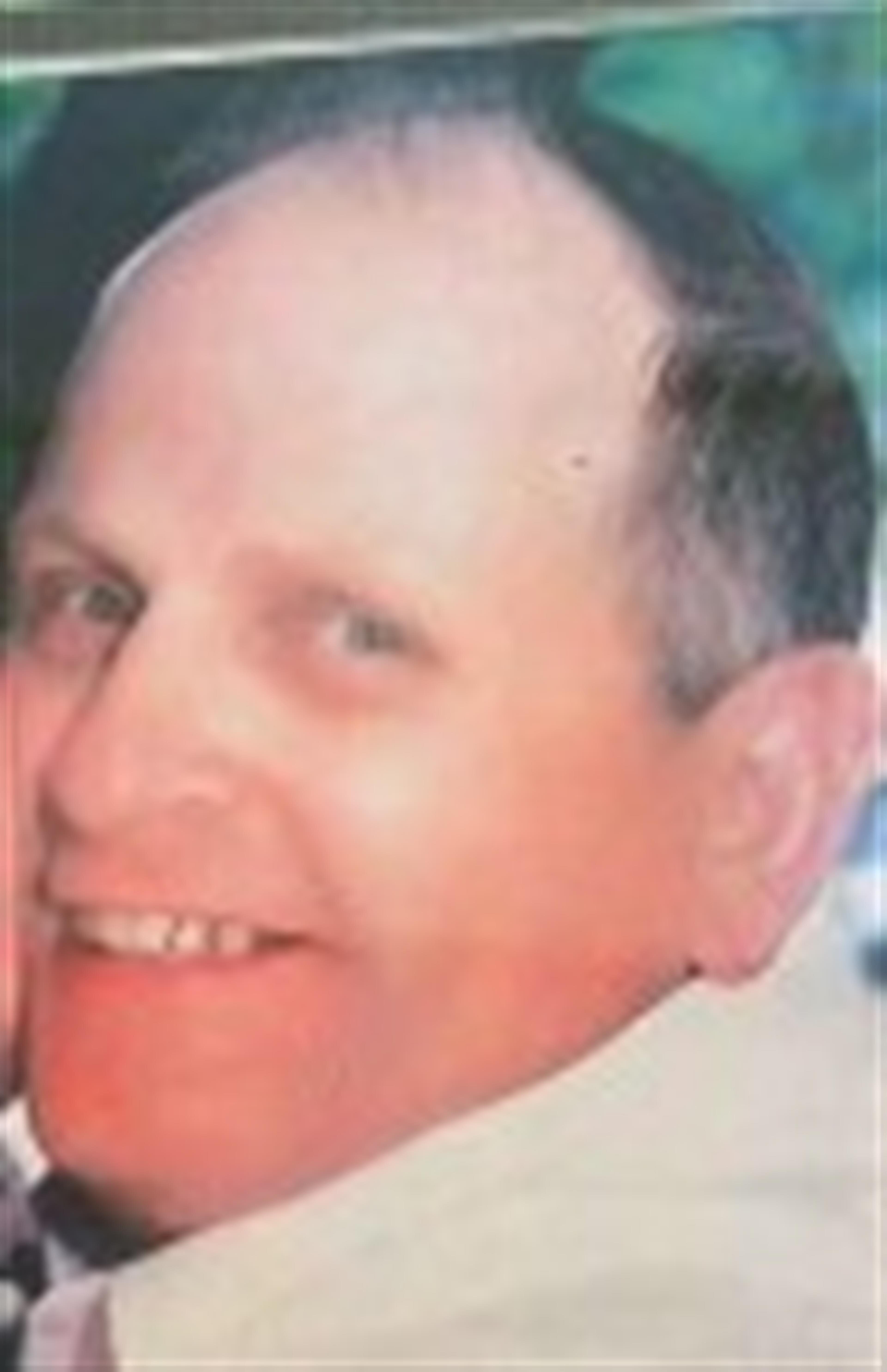 Robert L. Knight Sr