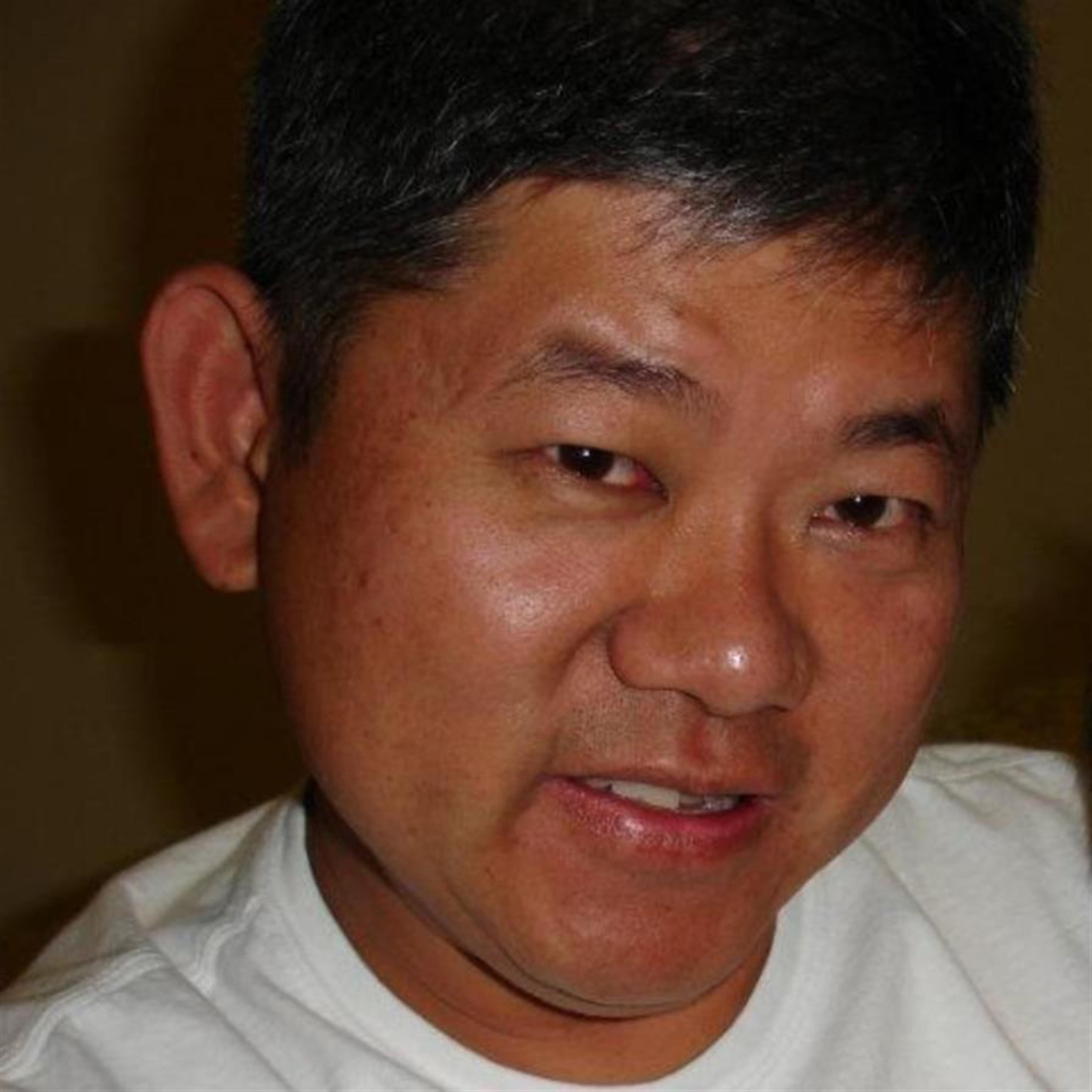 John W Lee