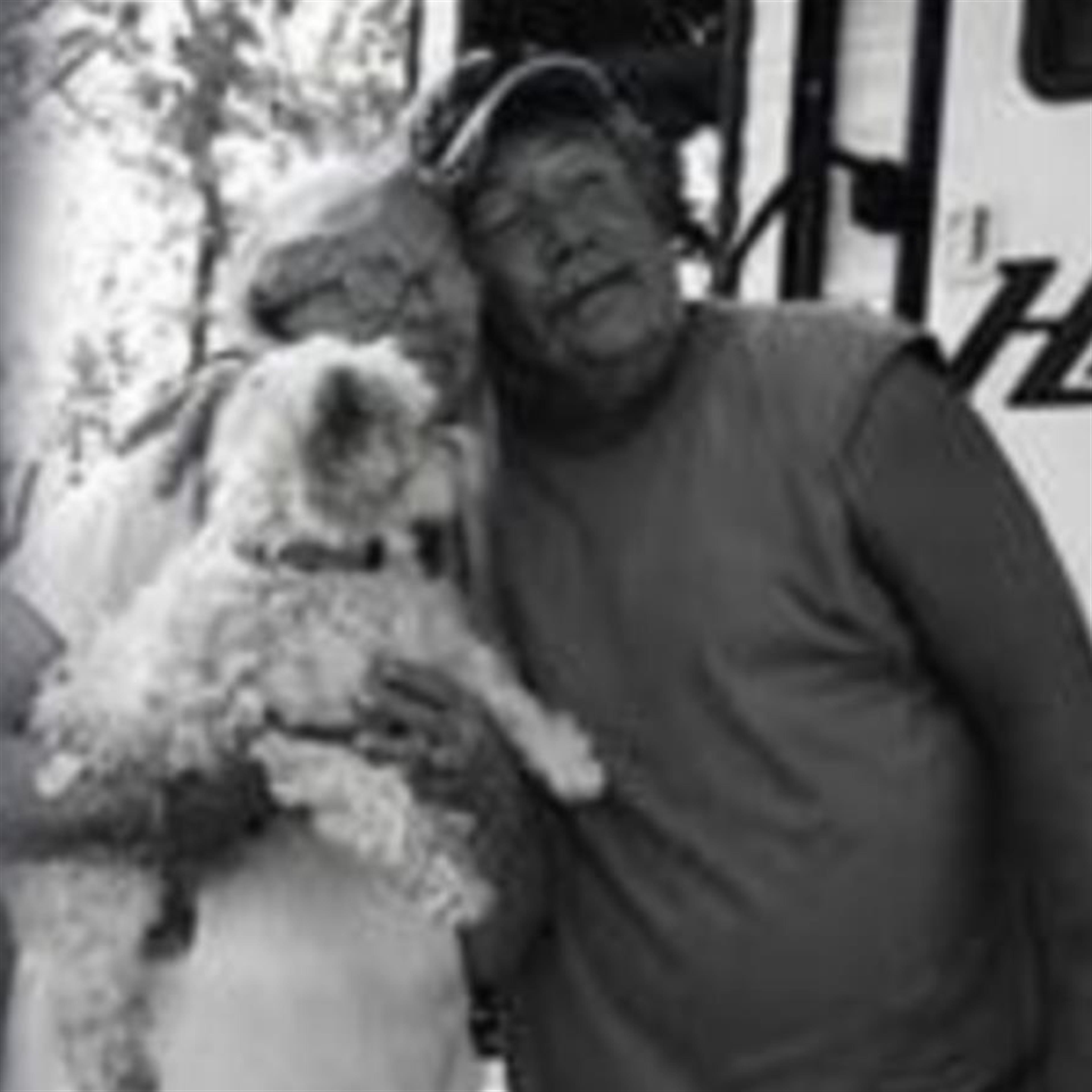 Charles Hensley (Bolivar)