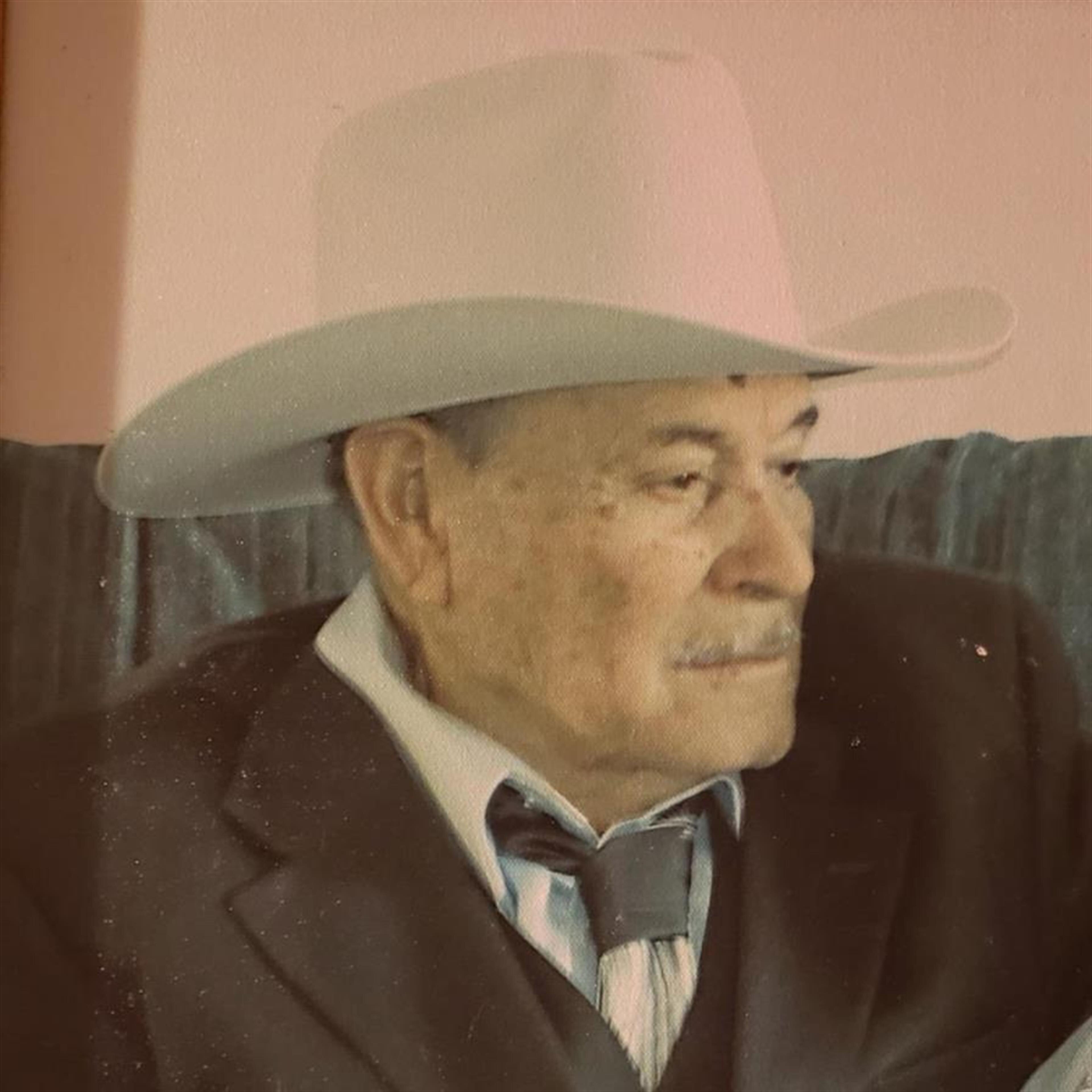 Salvador Palomares