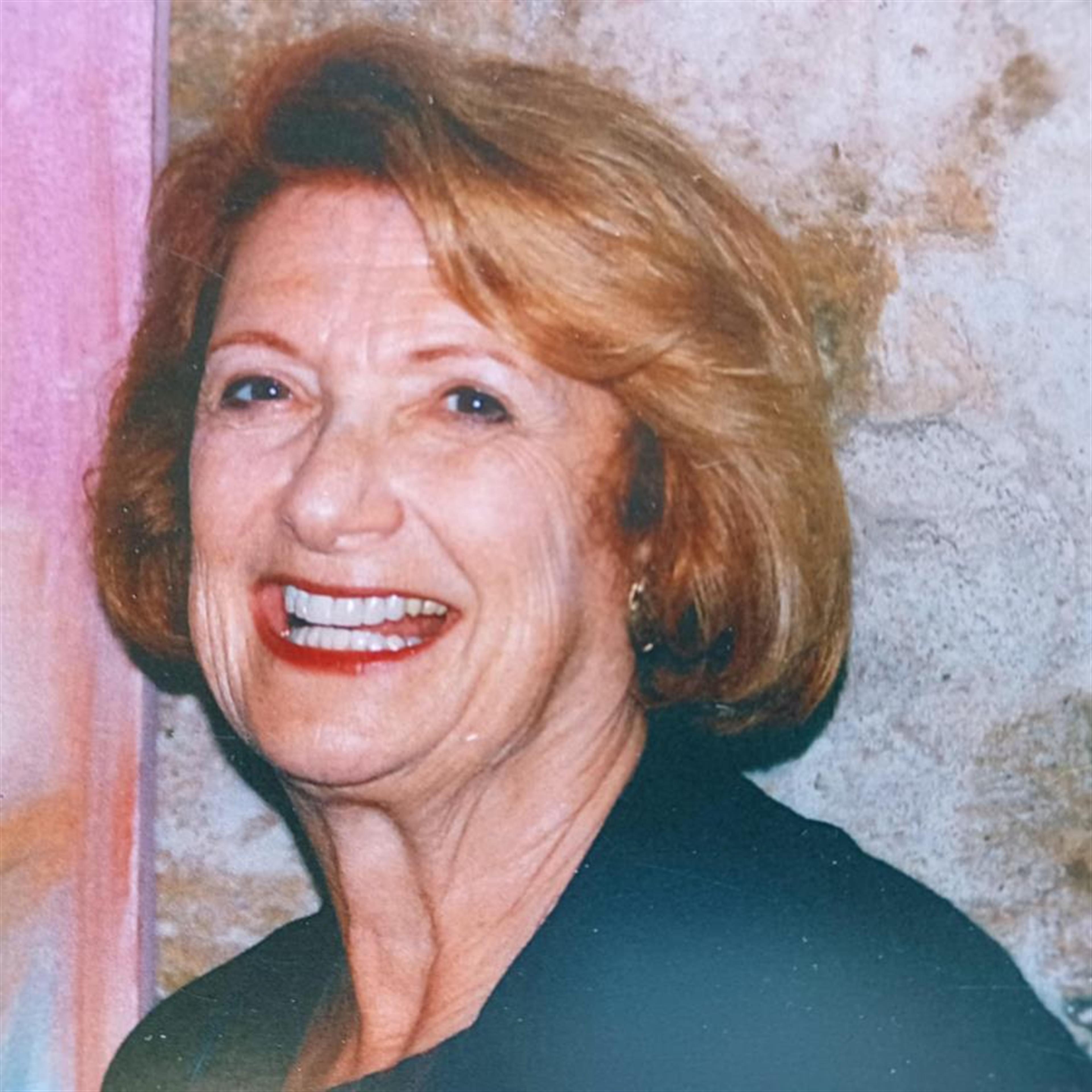 Suzanne Bloomfield