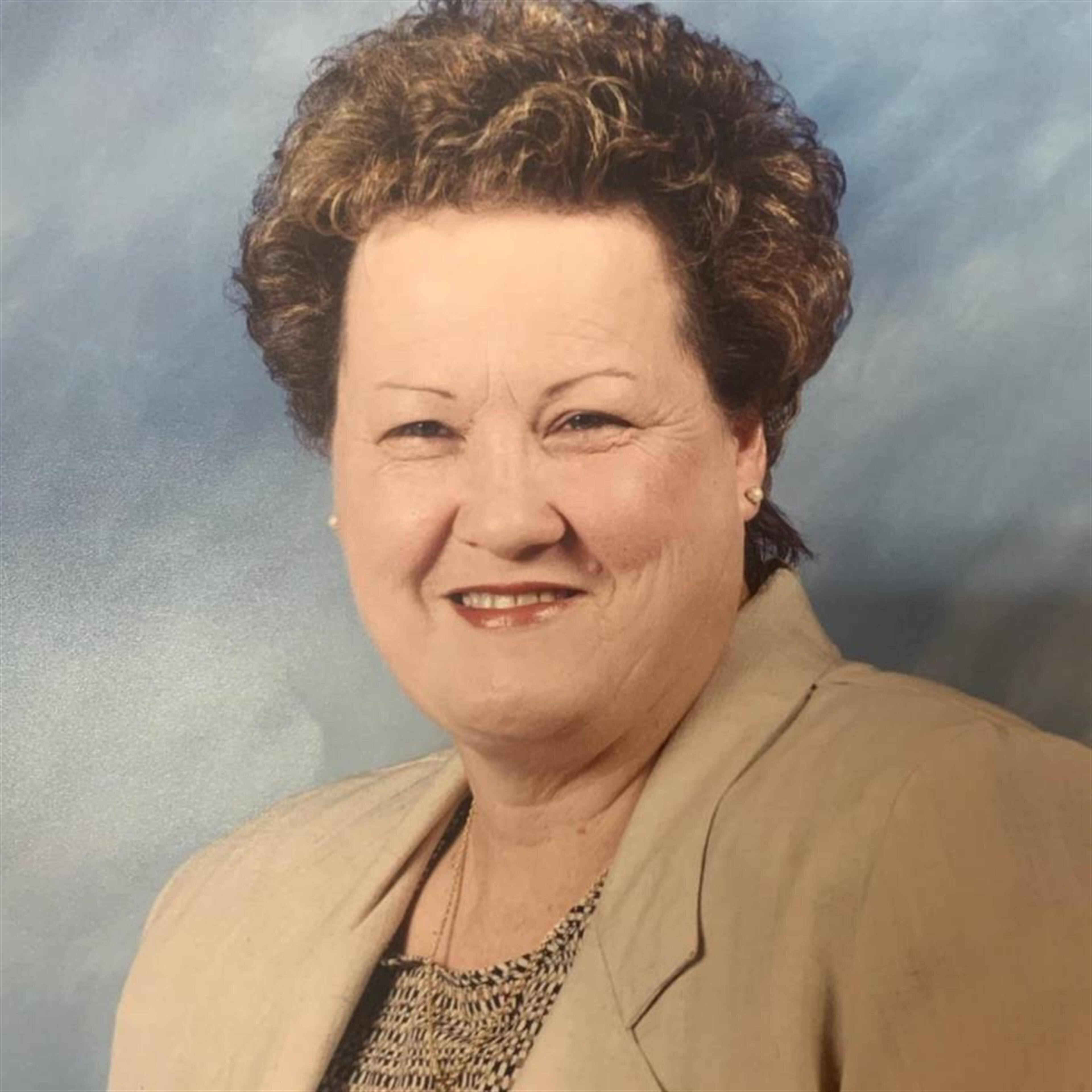 Glenda Lou Young