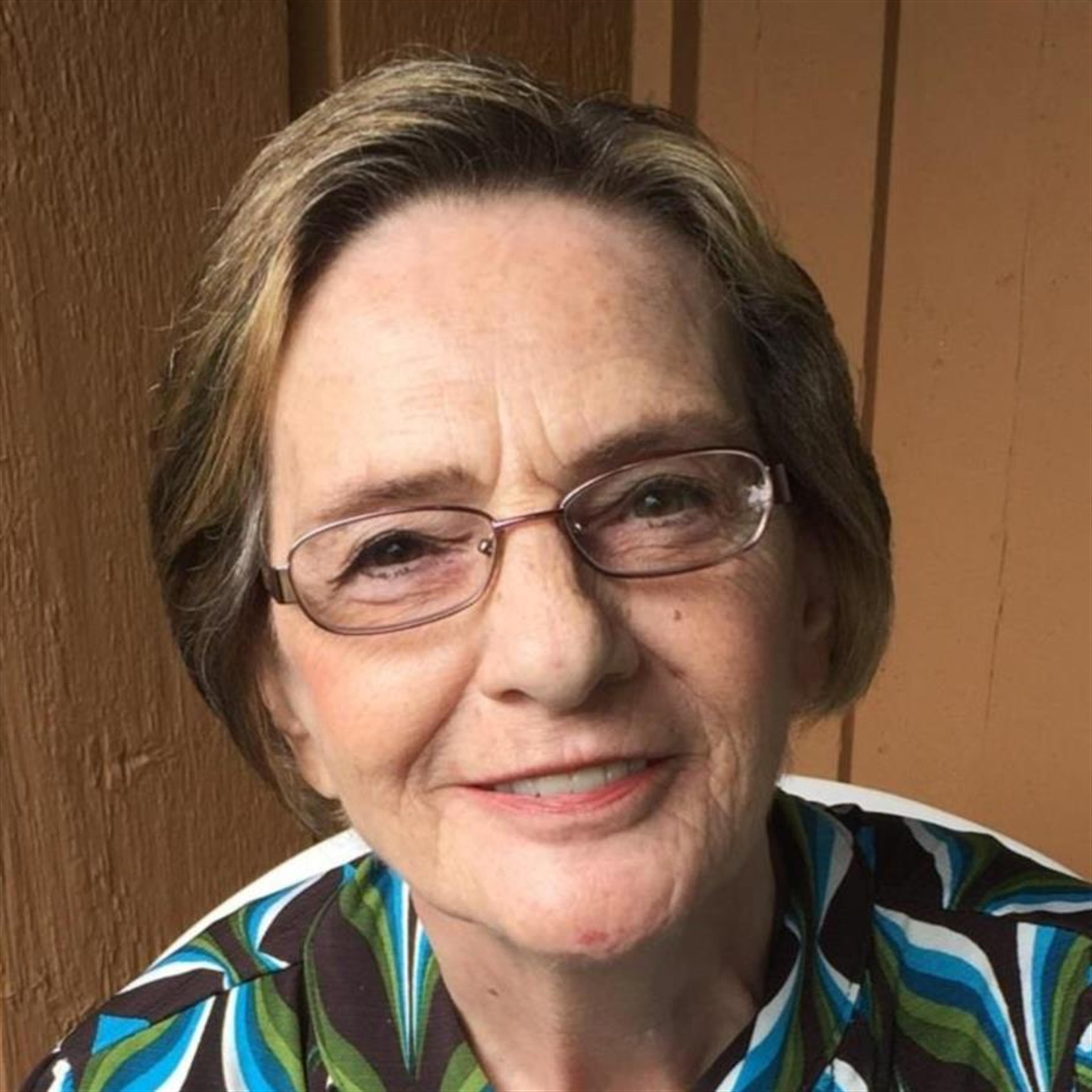 Angela (DiPietro) MacDowell