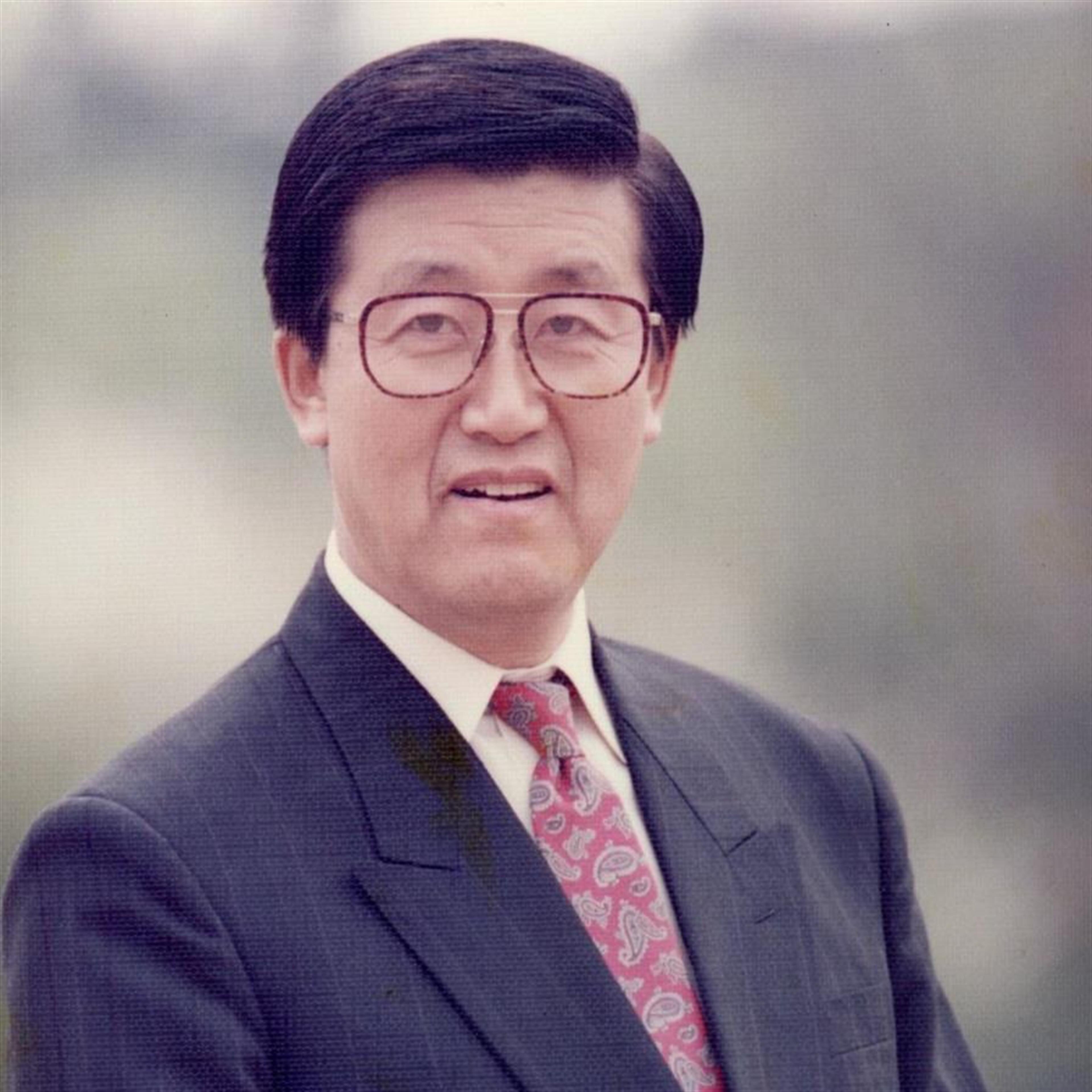Edward Baikjin Kim