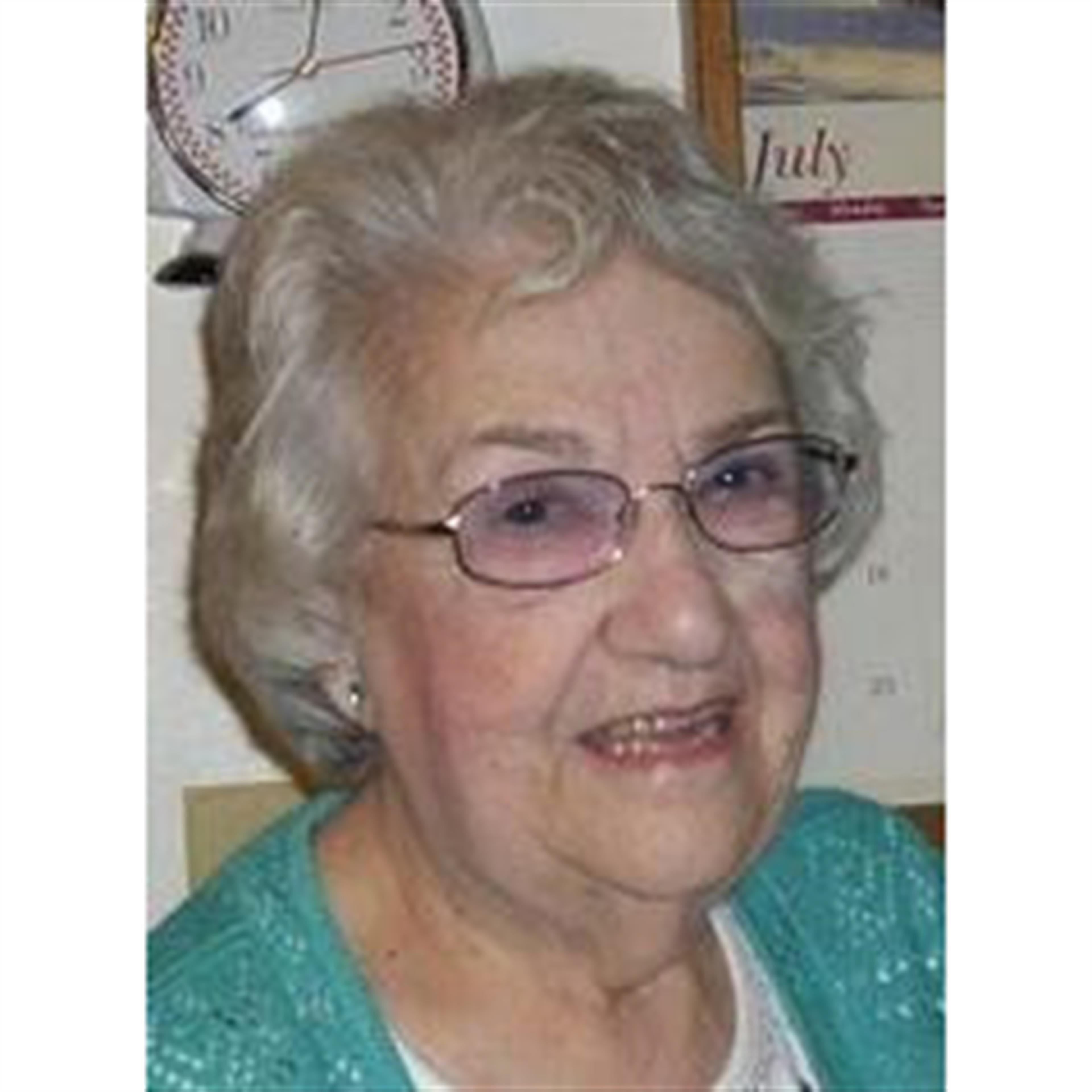 Gloria June Beach (Hamann)