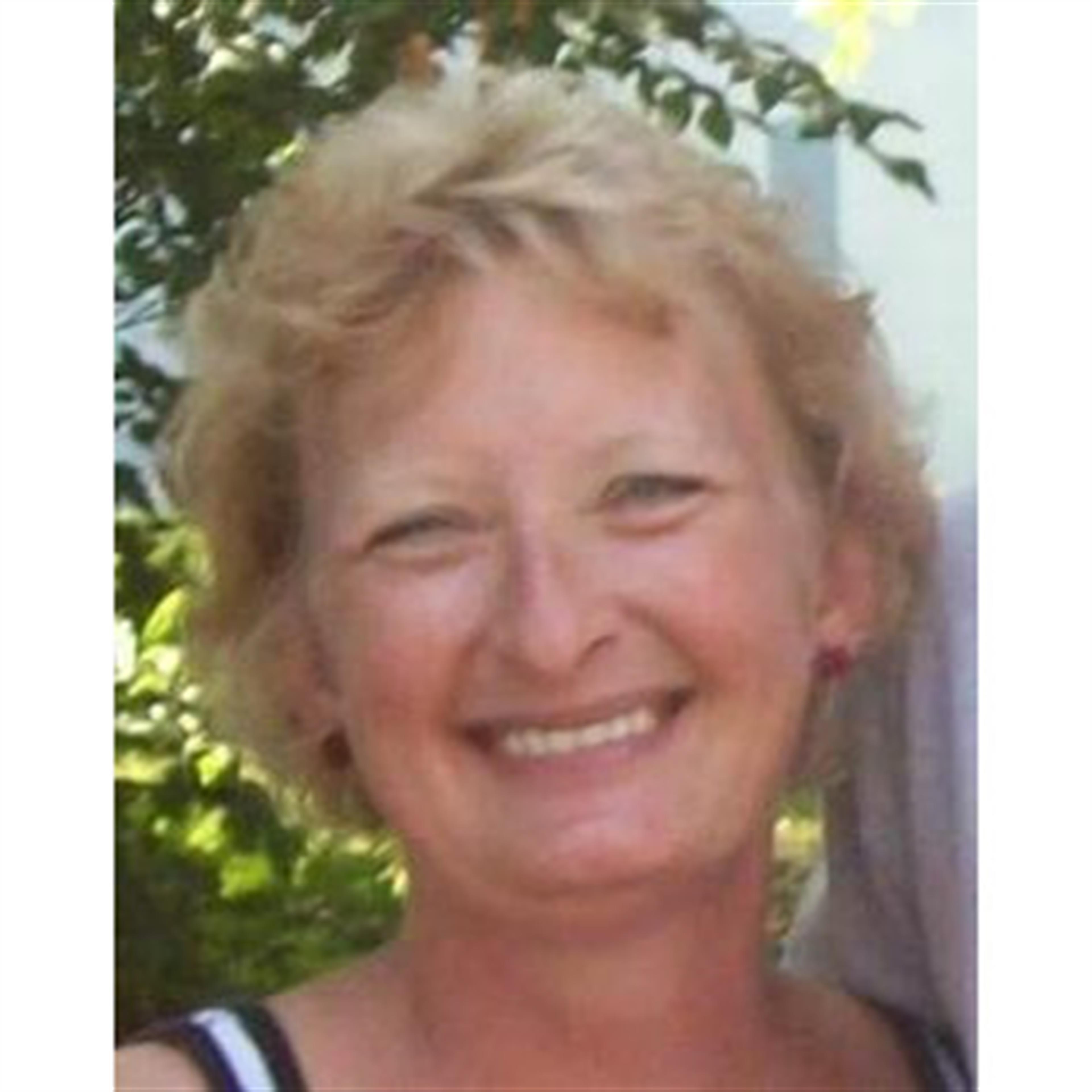 Anna Louise ""Lou"" Holt